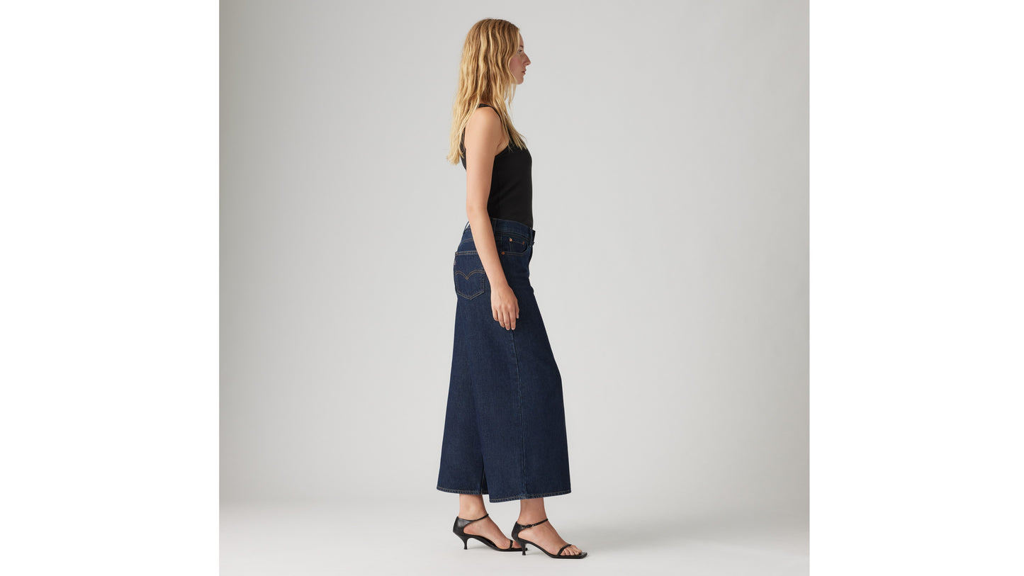 Levi's wide-leg dark denim jeans side view