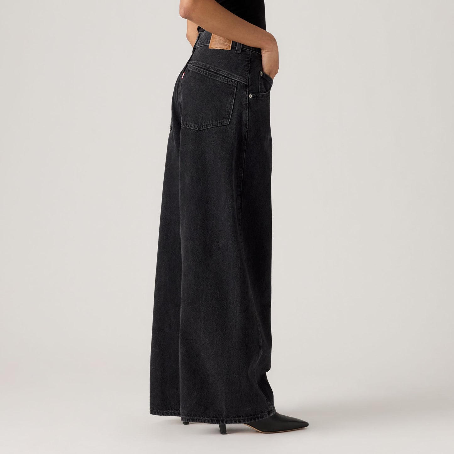 Levi's® Women's Super Baggy Barrel Jeans