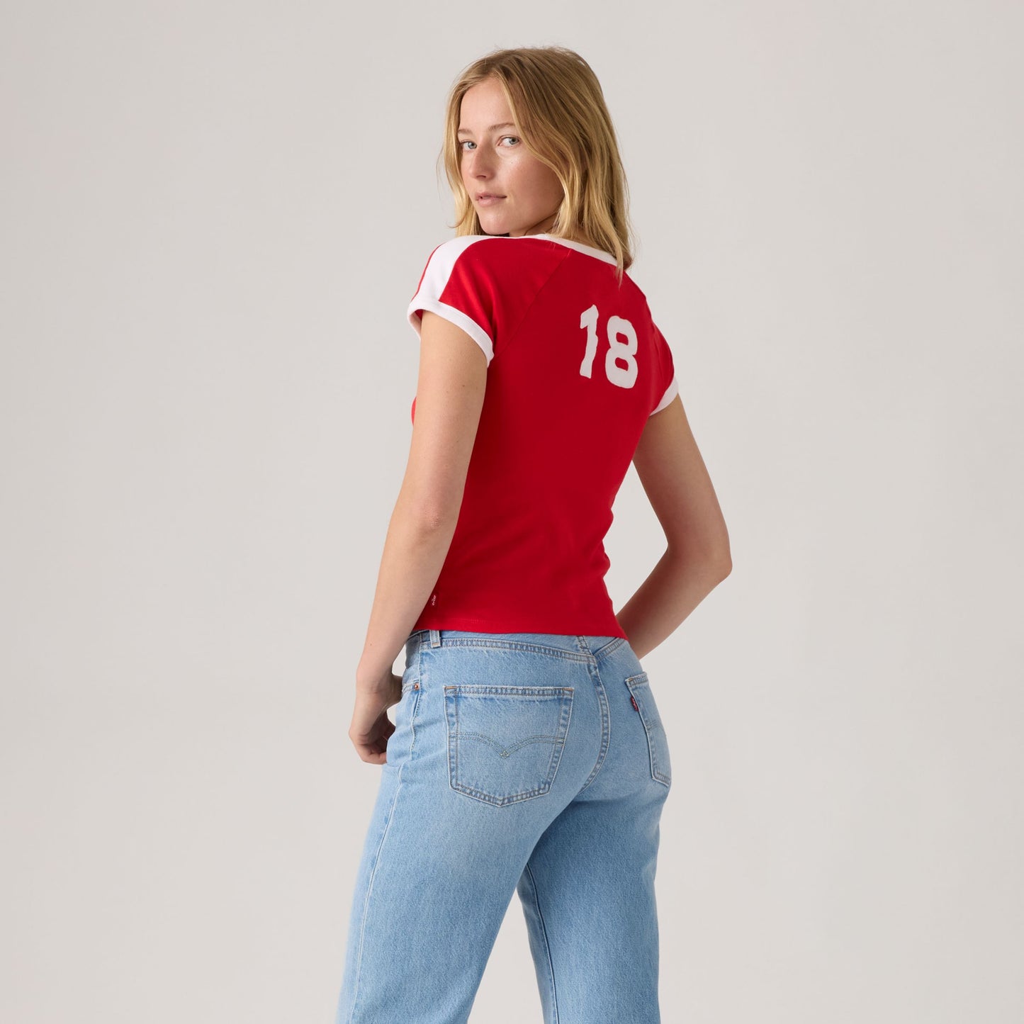 Levi's® Women's Graphic Riley Raglan Tee