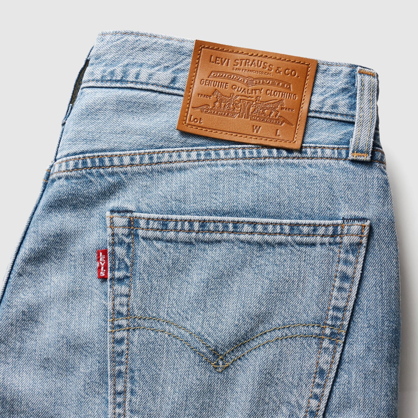 Levi's® Men's 555™ Relaxed Straight Lightweight Jeans
