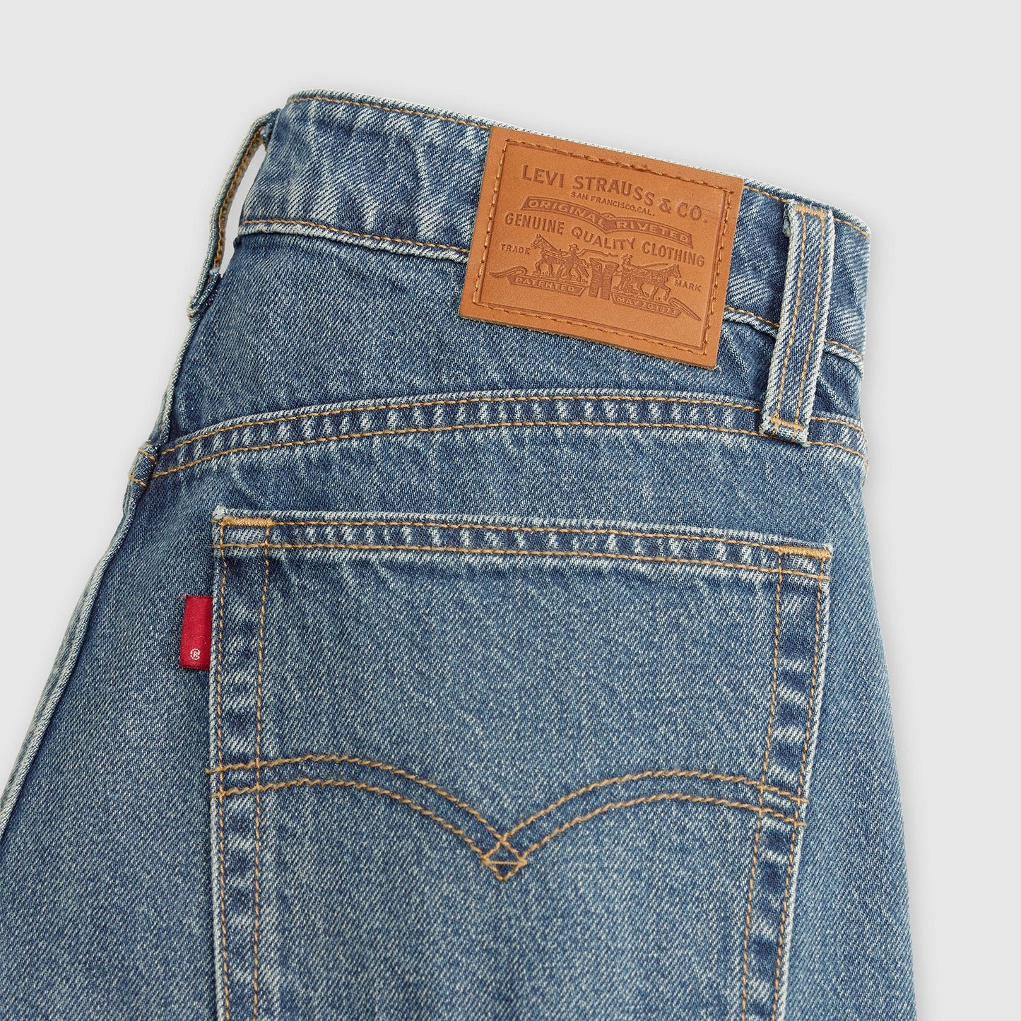 Levi's® Women's Baggy Dad Barrel Jeans