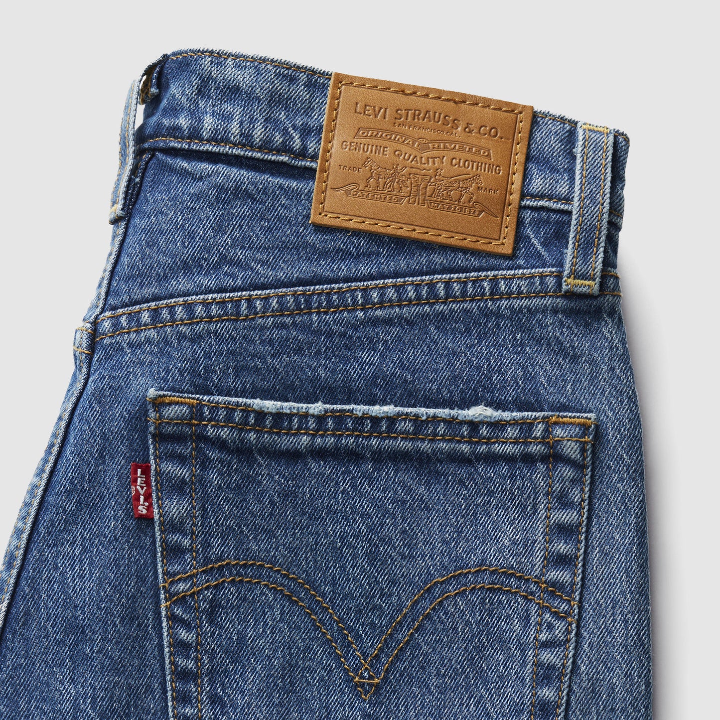 Levi's® Women's Ribcage Straight Ankle Jeans