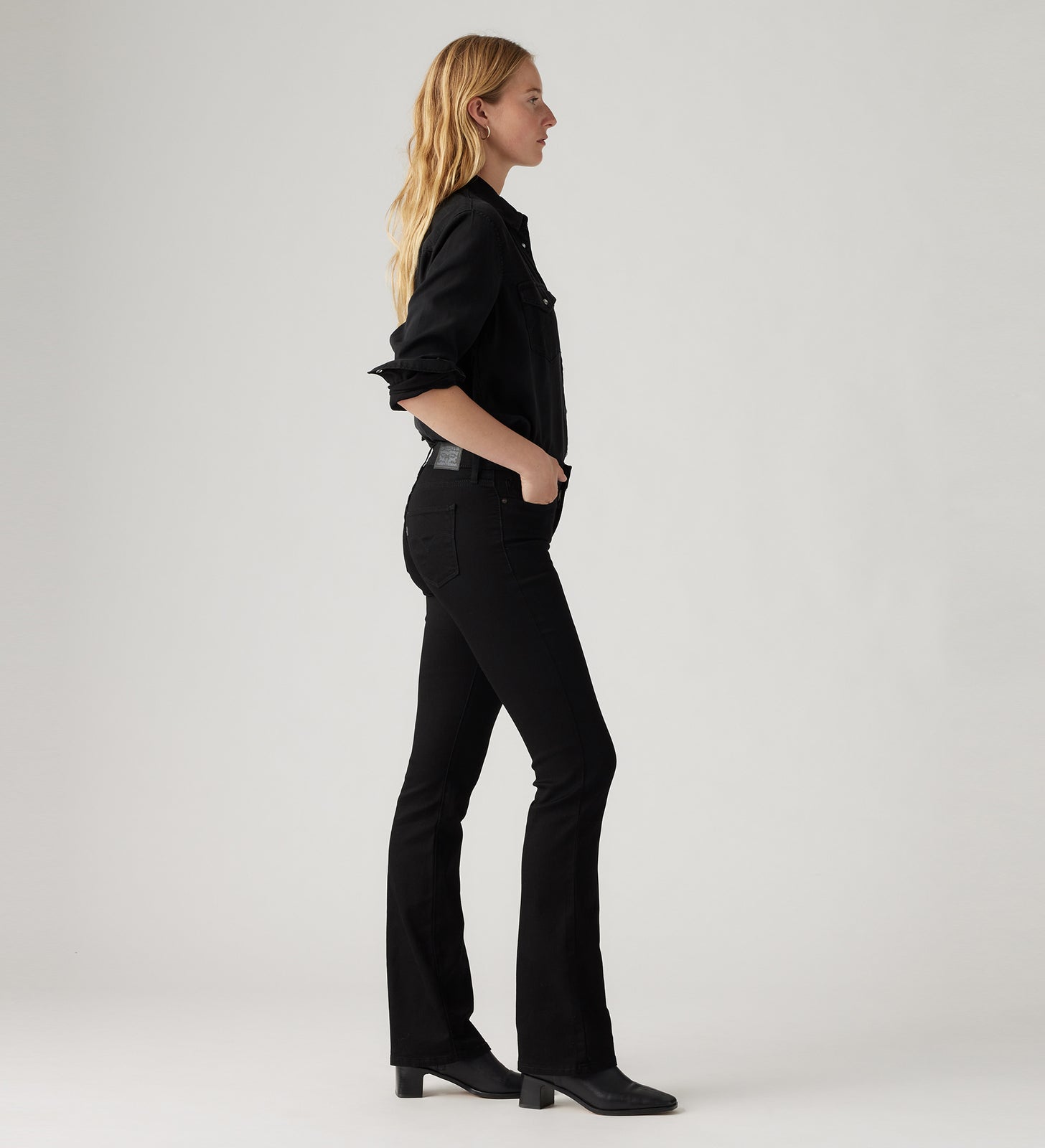 Main 2 - Levi’s® Women's 315 Shaping Bootcut Jeans - 196320000