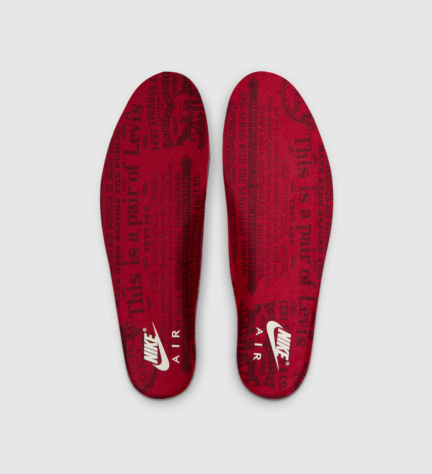 Main 12 - Air Jordan 3 x Levi’s®
Raw Indigo Denim Sneakers - 008M70000