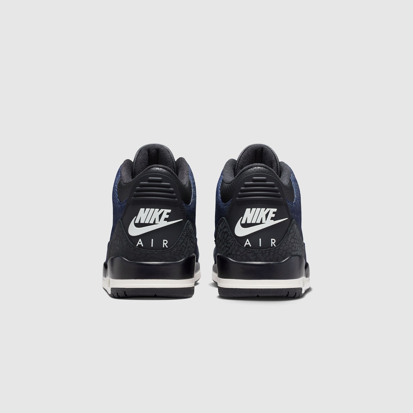 Air Jordan 3 x Levi’s®
Raw Indigo Denim Sneakers