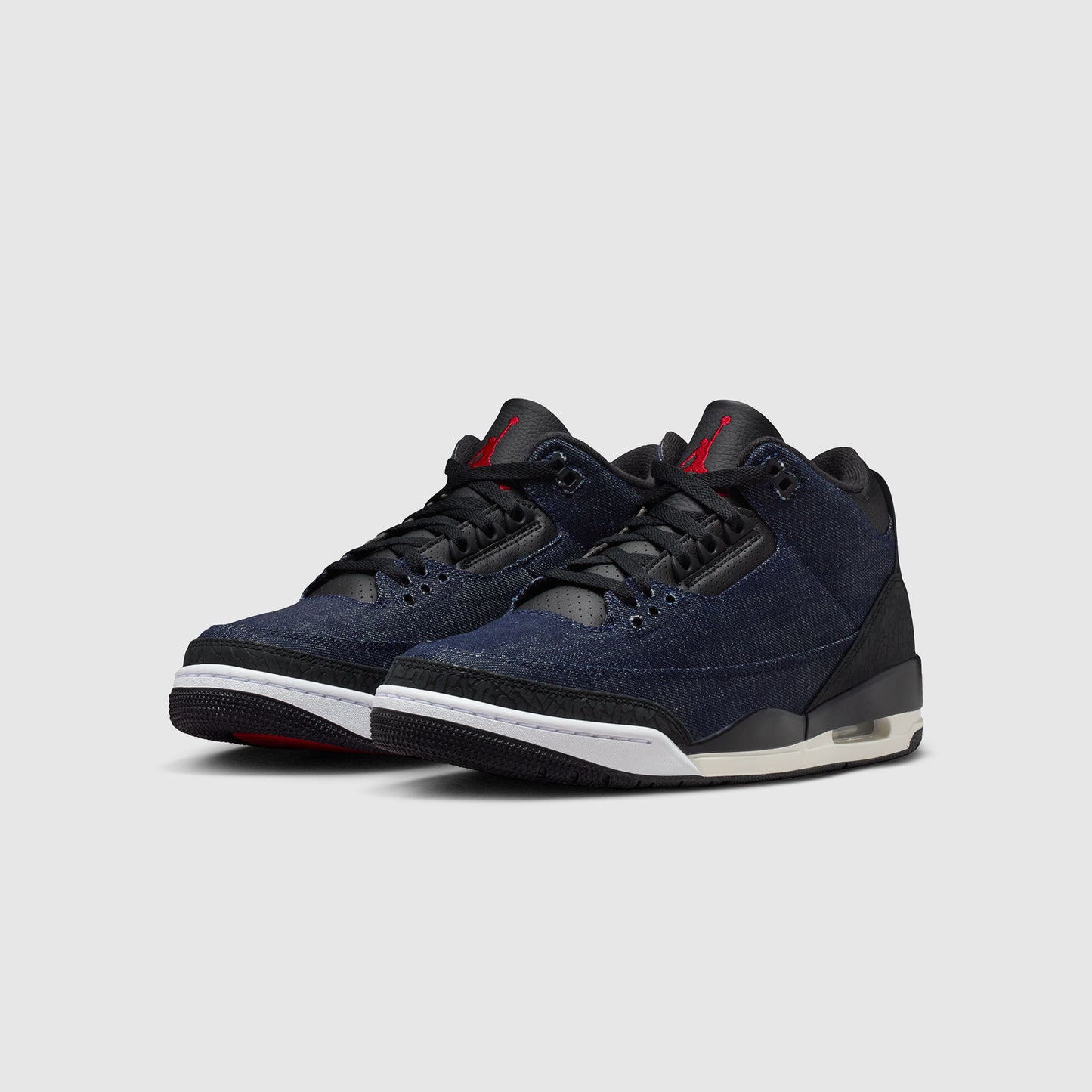 Air Jordan 3 x Levi’s®
Raw Indigo Denim Sneakers