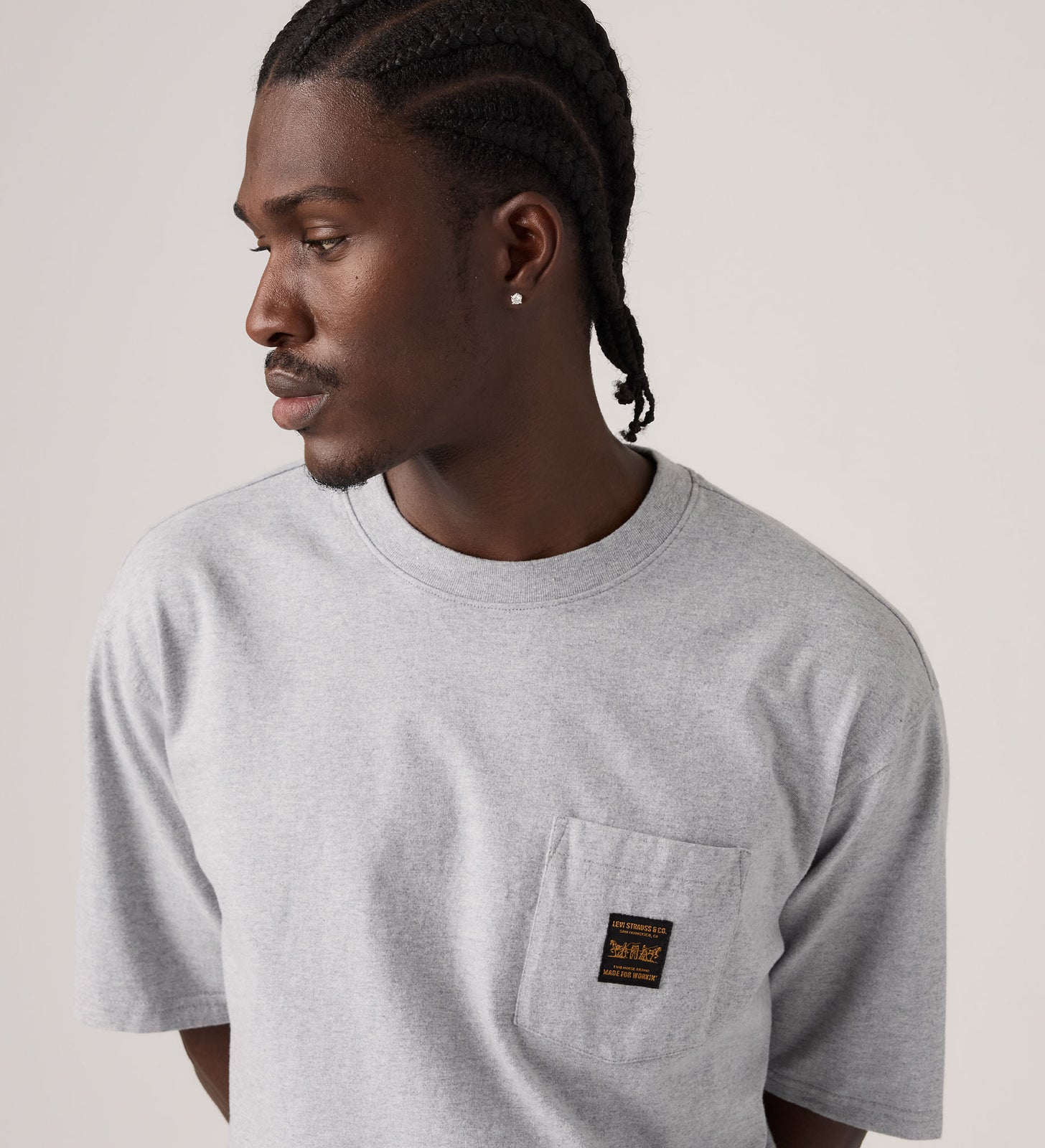 Main 4 - Levi's® Men's Short-Sleeve Workwear Pocket T-Shirt - 008AB0010