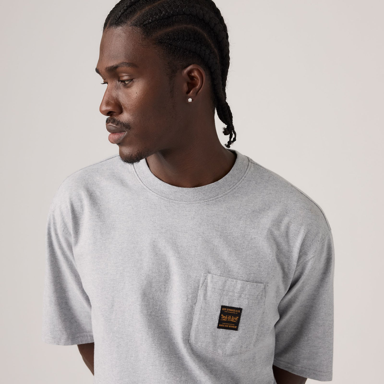 Main 4 - Levi's® Men's Short-Sleeve Workwear Pocket T-Shirt - 008AB0010