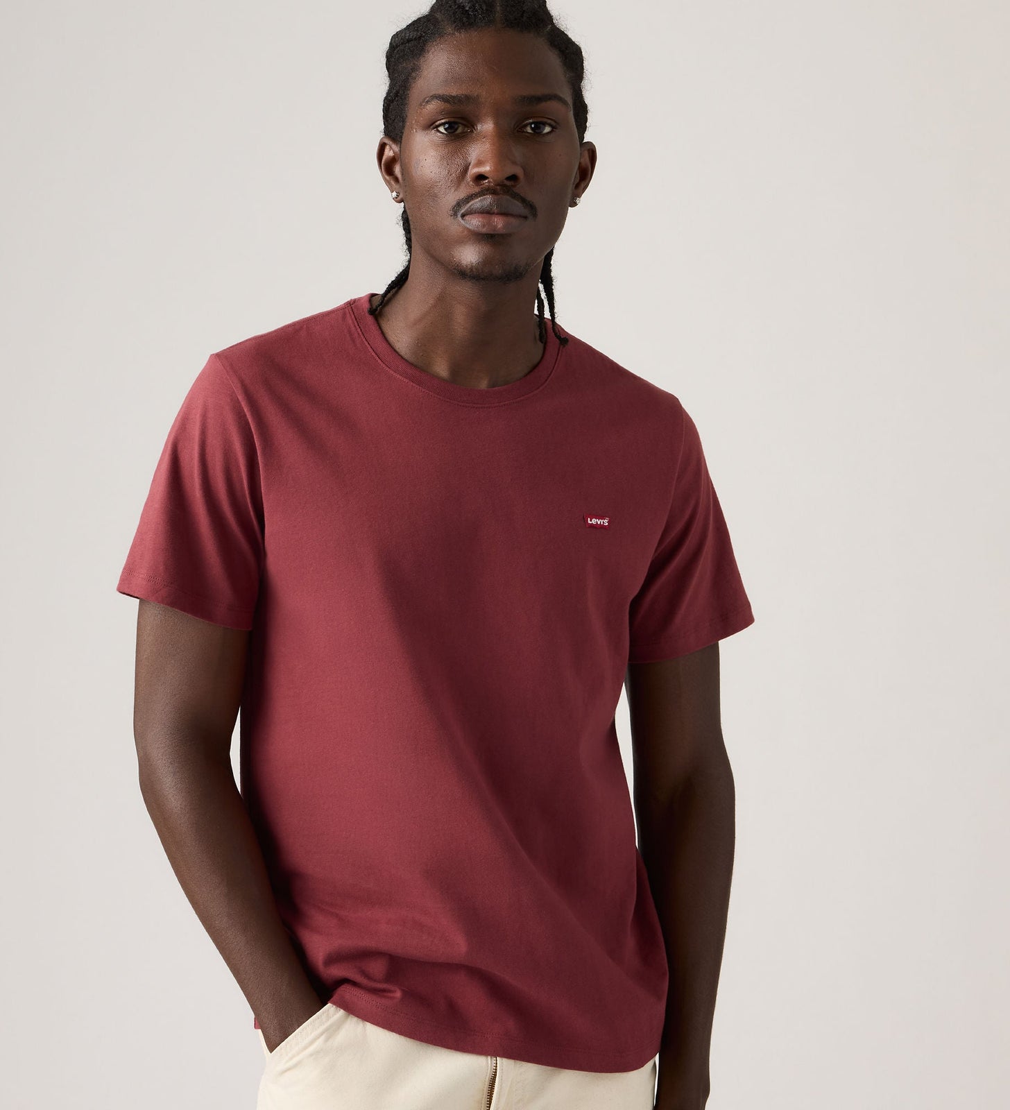 Main 3 - Levi's® Men's Original Housemark T-Shirt - 566050308