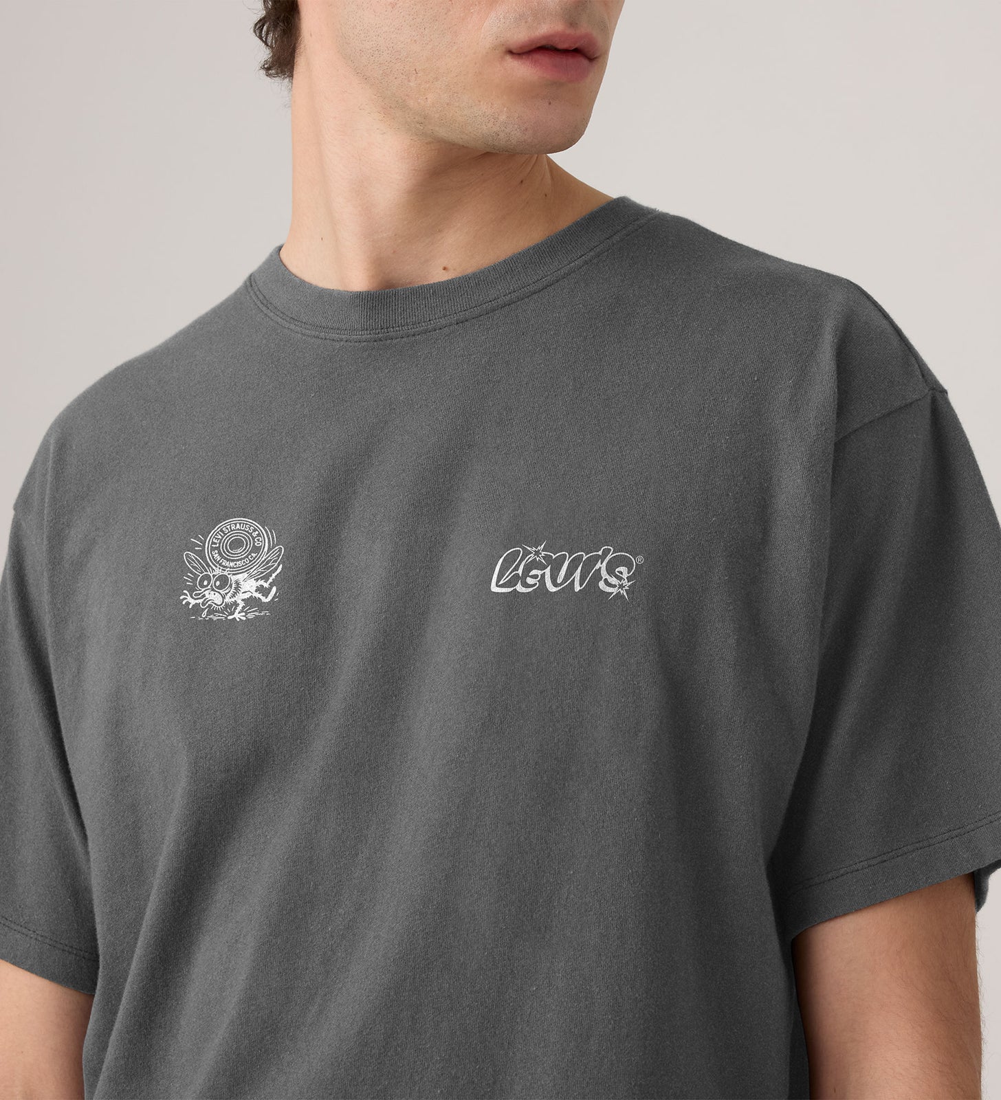 Main 4 - Levi’s® Men’s Graphic Vintage Fit T-Shirt - 873730504