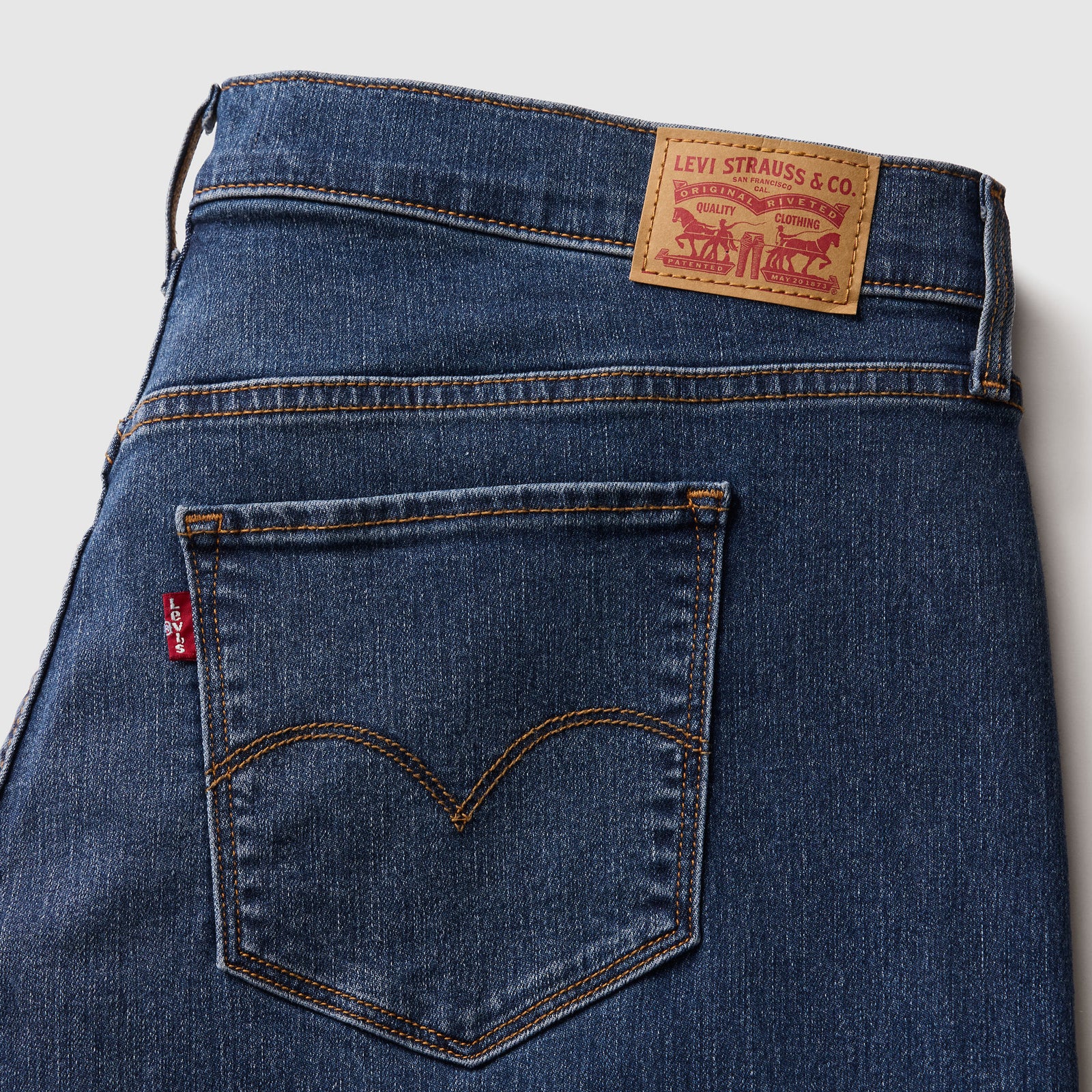 Main 7 - Levi's® Women's 318 Shaping Wide-Leg Jeans (Plus Size) - 0033F0000