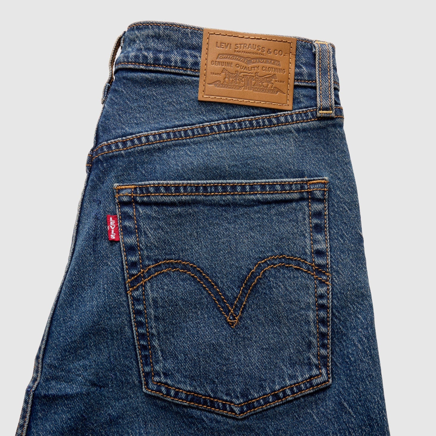 Levi's® Women's Ribcage Straight Ankle Jeans