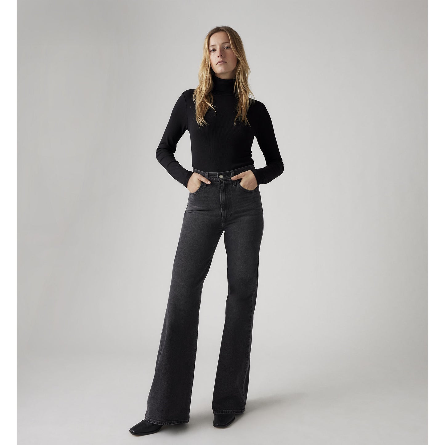 Levi's® Women's Ribcage Bell Jeans