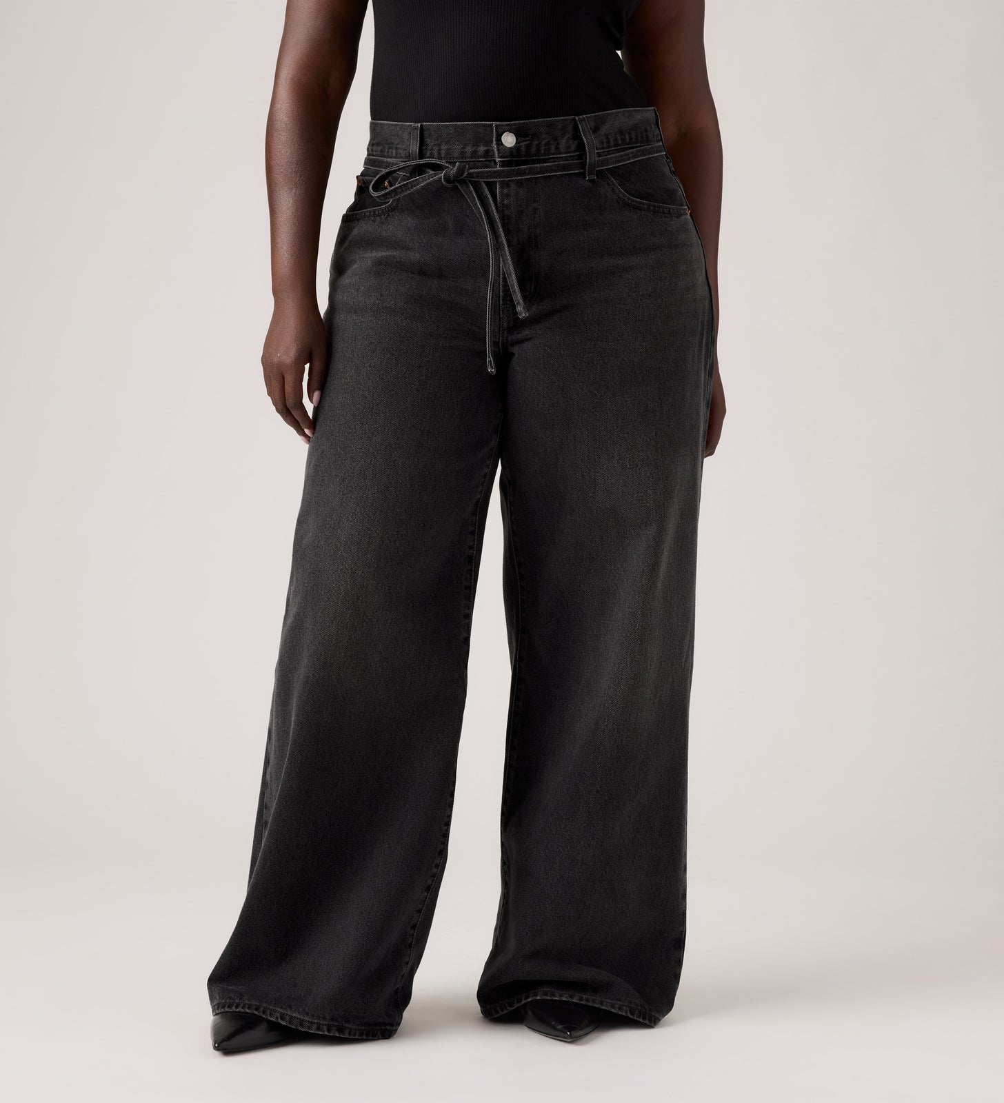 Main 8 - Levi's® Women's XL Straight Jeans - A87010003