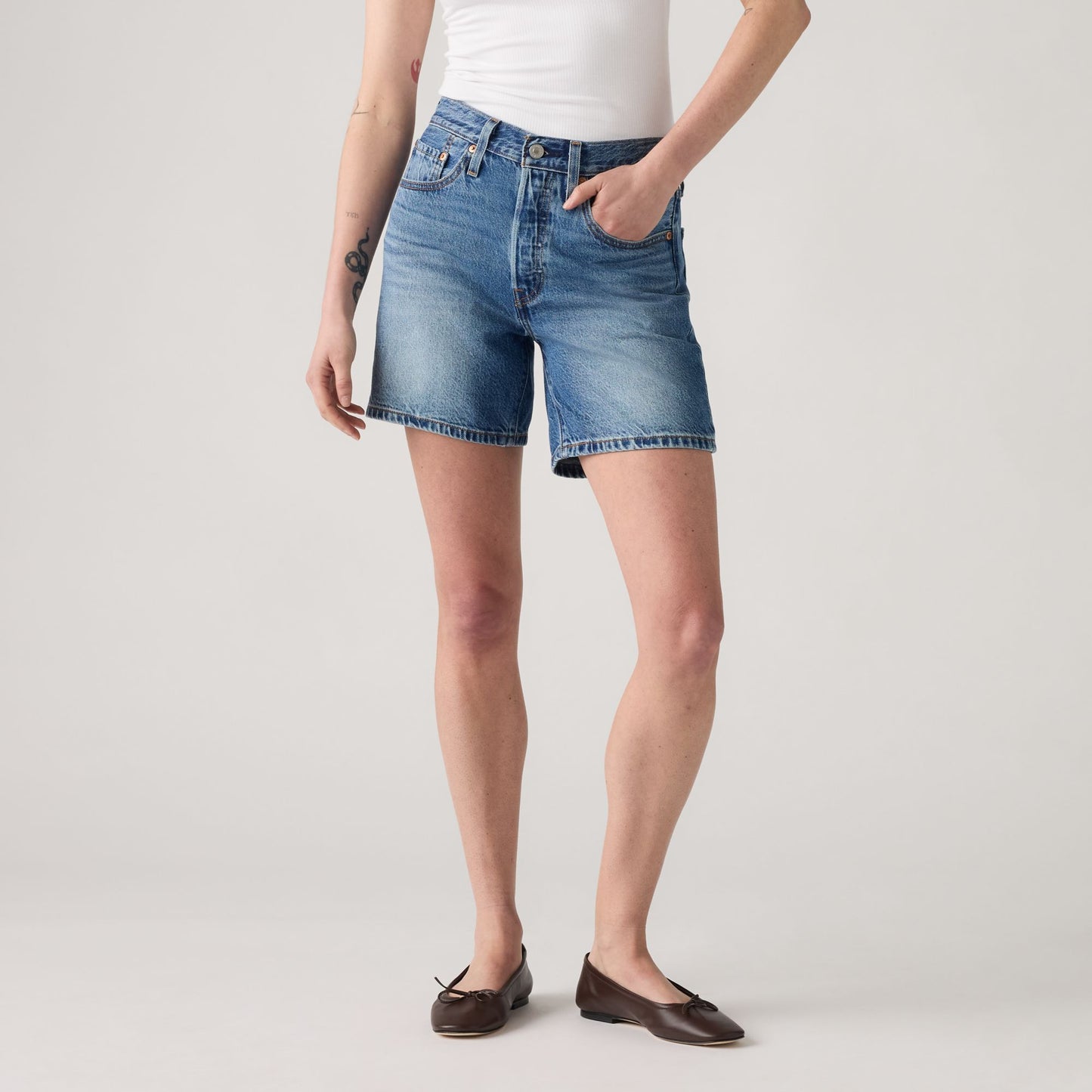 Levi's® Women's 501® Original Mid-Thigh Shorts