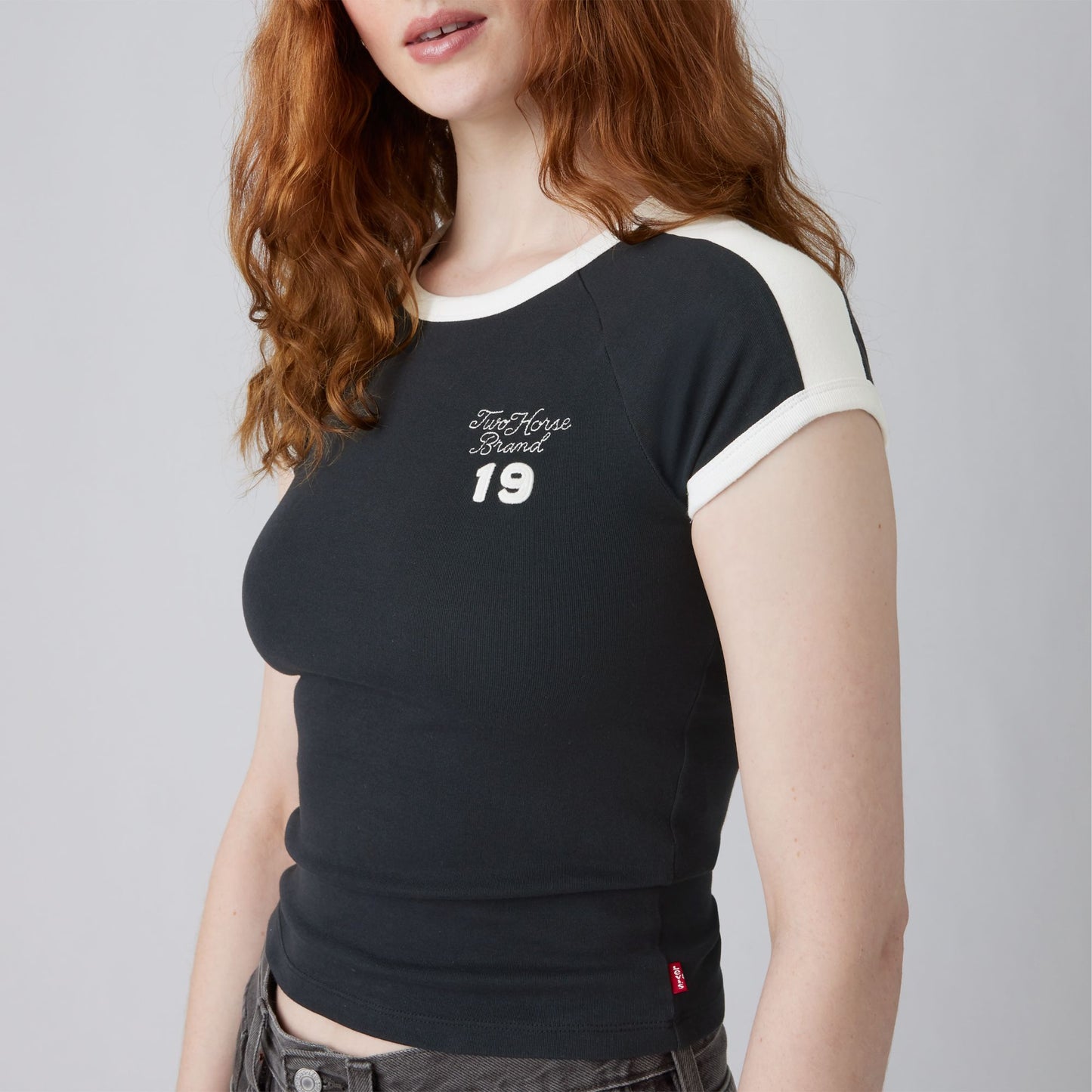 Levi's® Women's Graphic Riley Raglan Tee