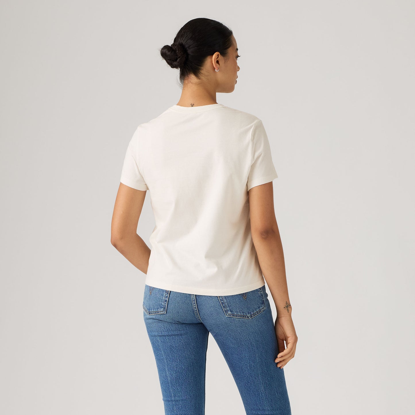 Levi's® Women's Graphic Favorite Tee