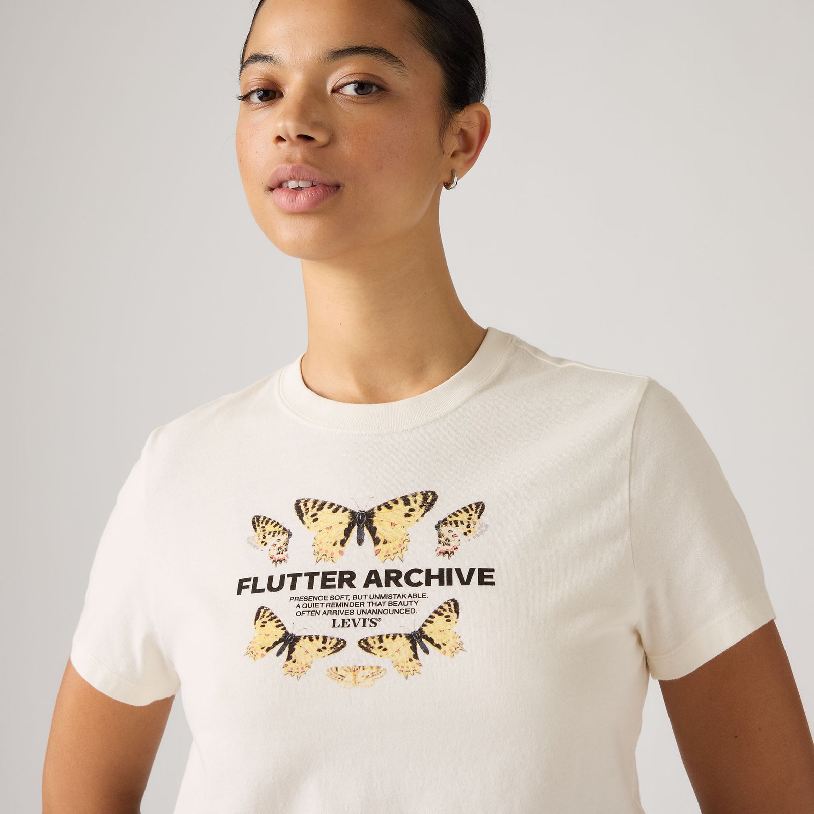 Main 4 - Levi's® Women's Graphic Favorite Tee - 005GV0061