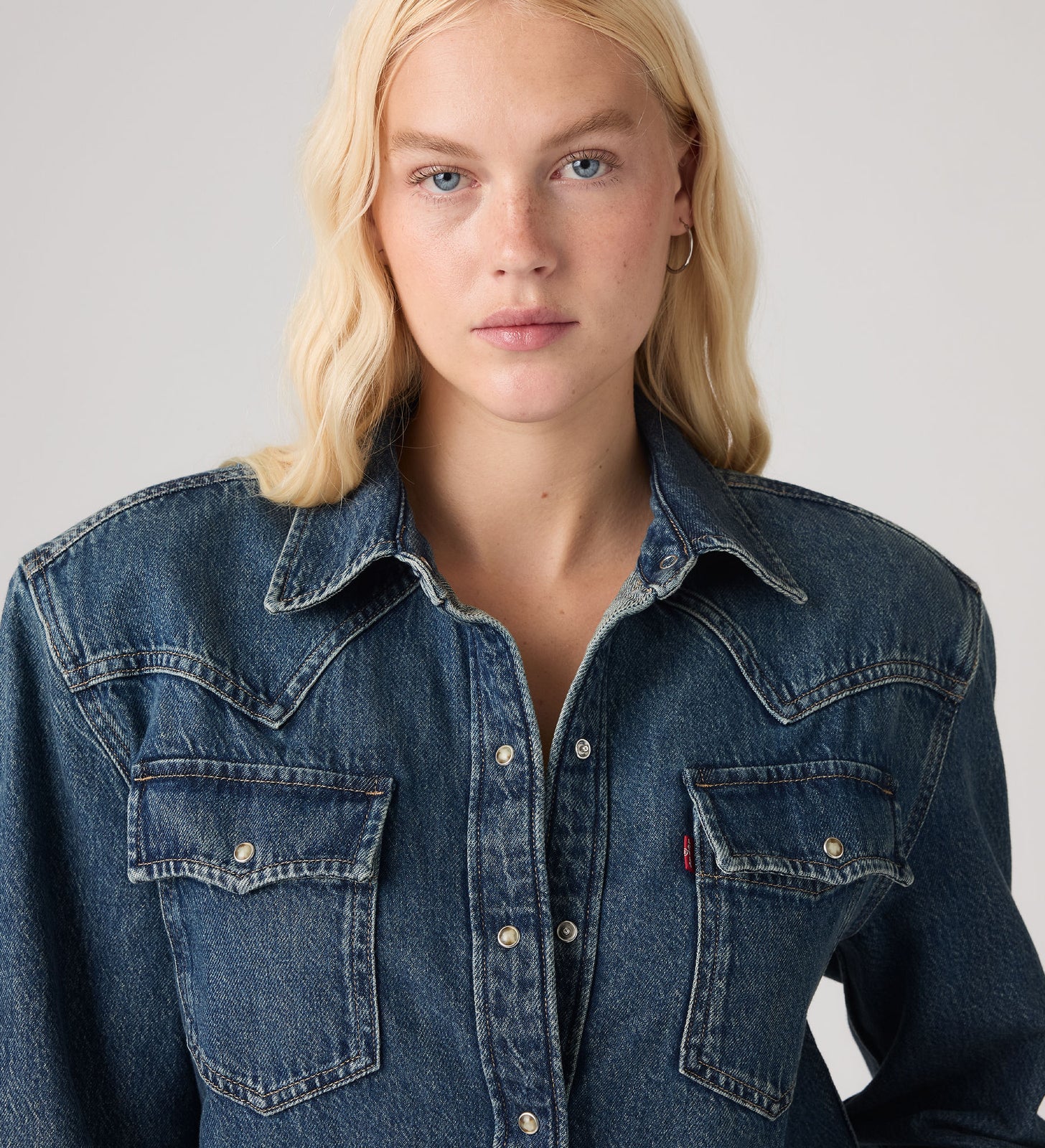 Main 4 - Levi's® Women's '80s Western Shirt - 007WR0005
