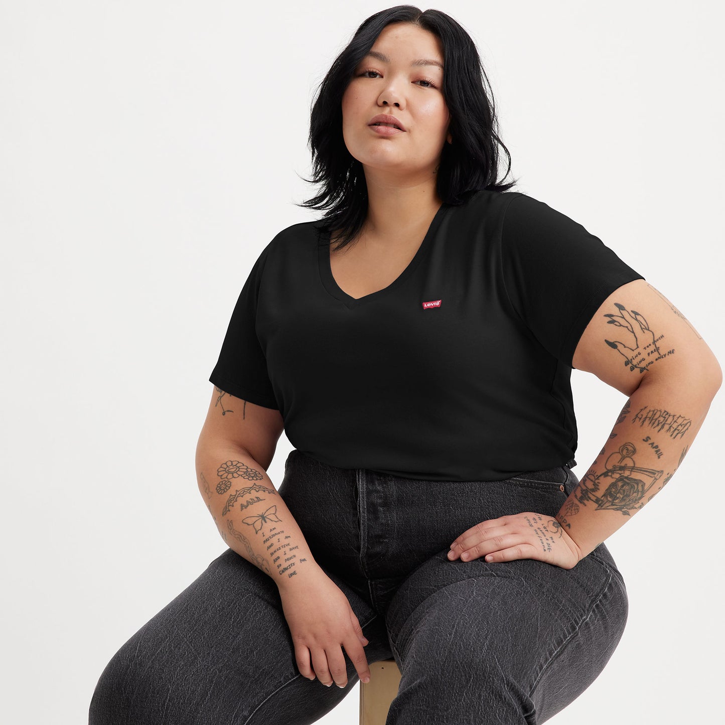 Levi's® Women's V-Neck T-Shirt (Plus Size)