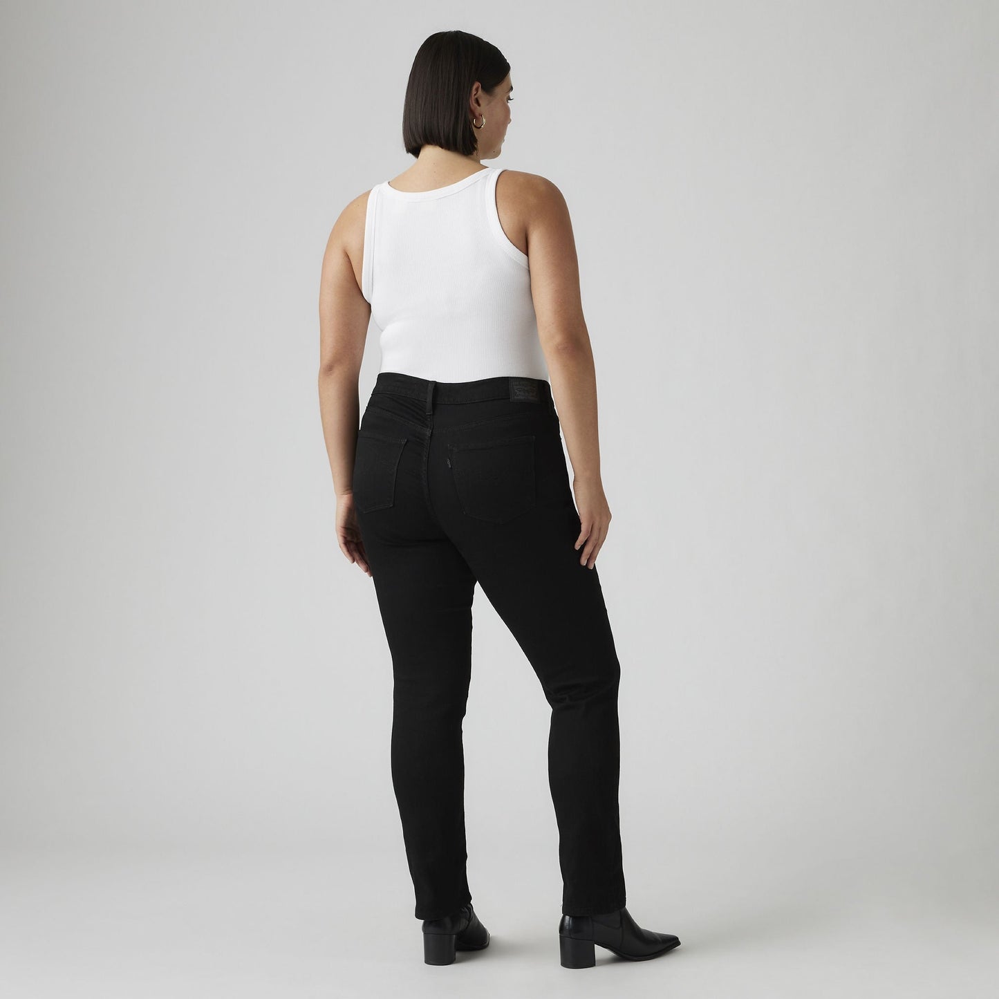 Levi’s® Women's 312 Shaping Slim Jeans
