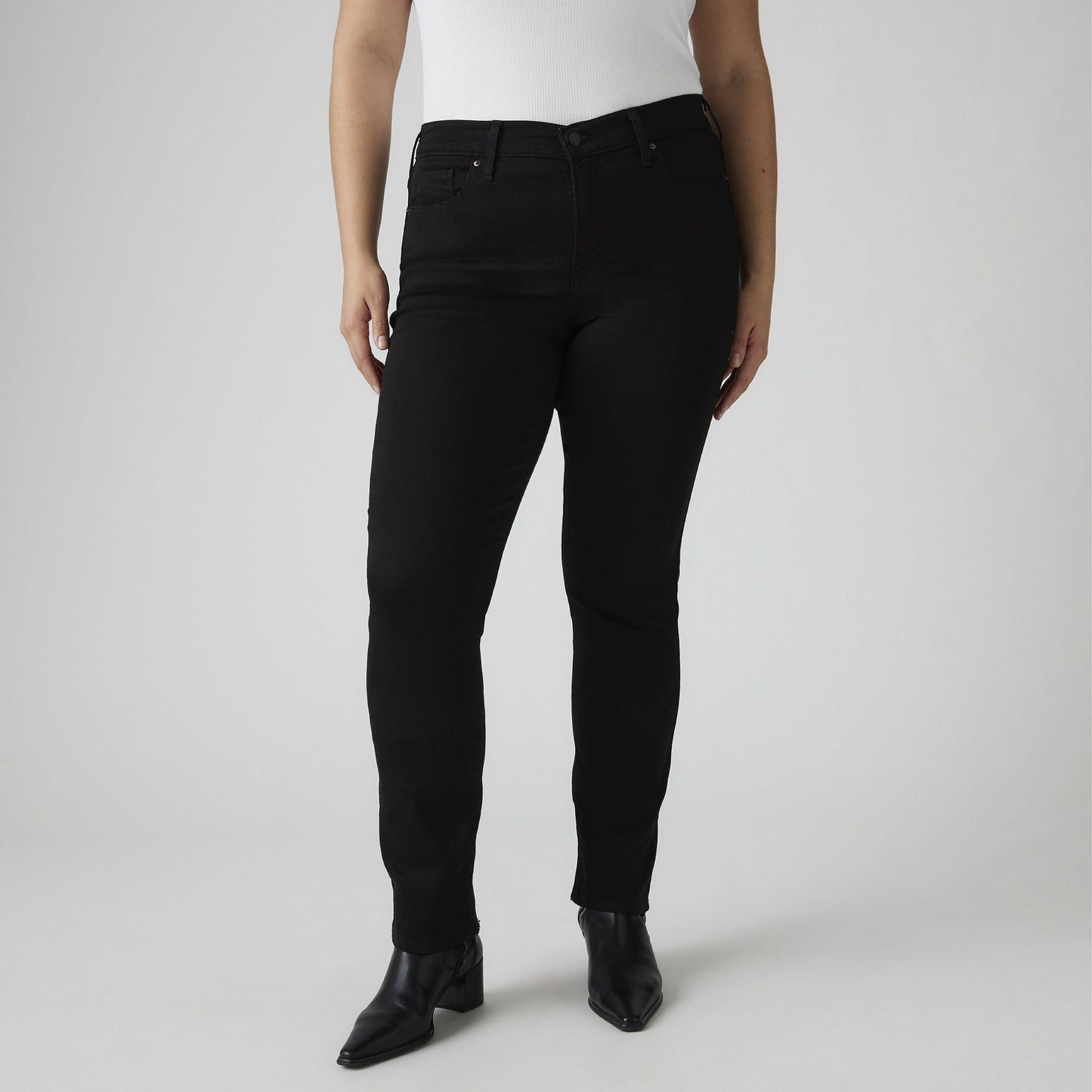 Levi’s® Women's 312 Shaping Slim Jeans