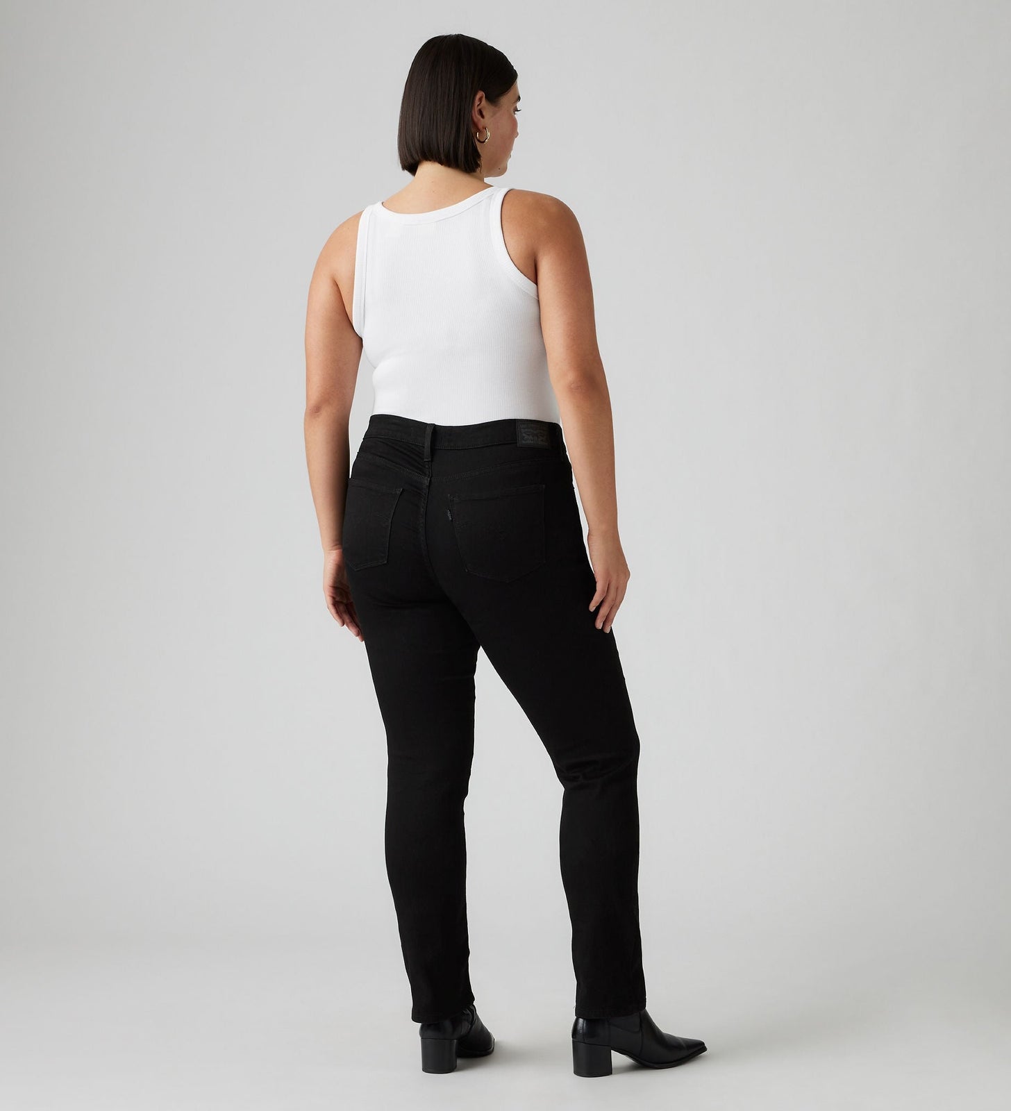 Main 2 - Levi’s® Women's 312 Shaping Slim Jeans - 196270000