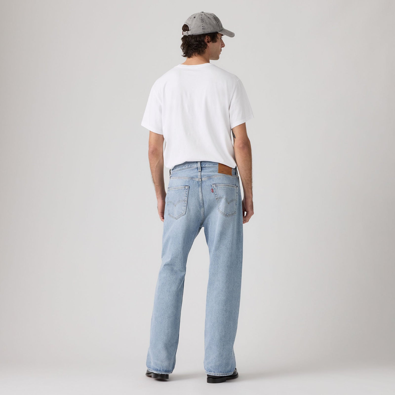 Main 2 - Levi's® Men's 501® Loose Jeans - 0057U0009