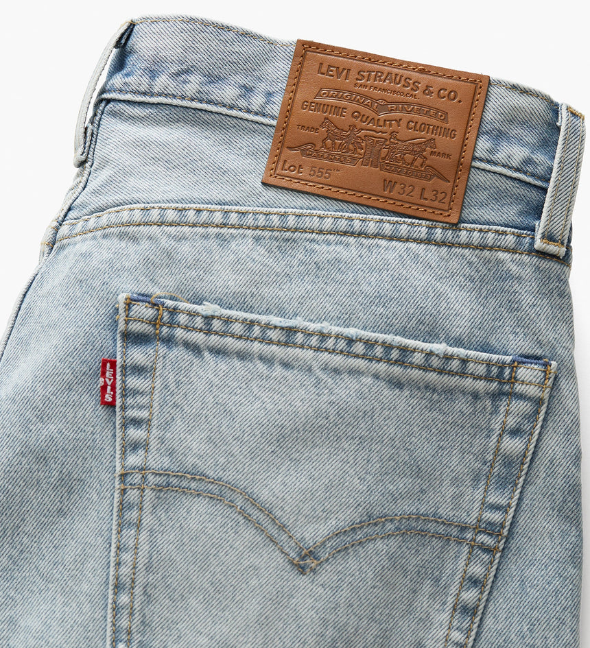 Main 7 - Levi's® Men's 555™ Relaxed Straight Jeans - 000LO0005
