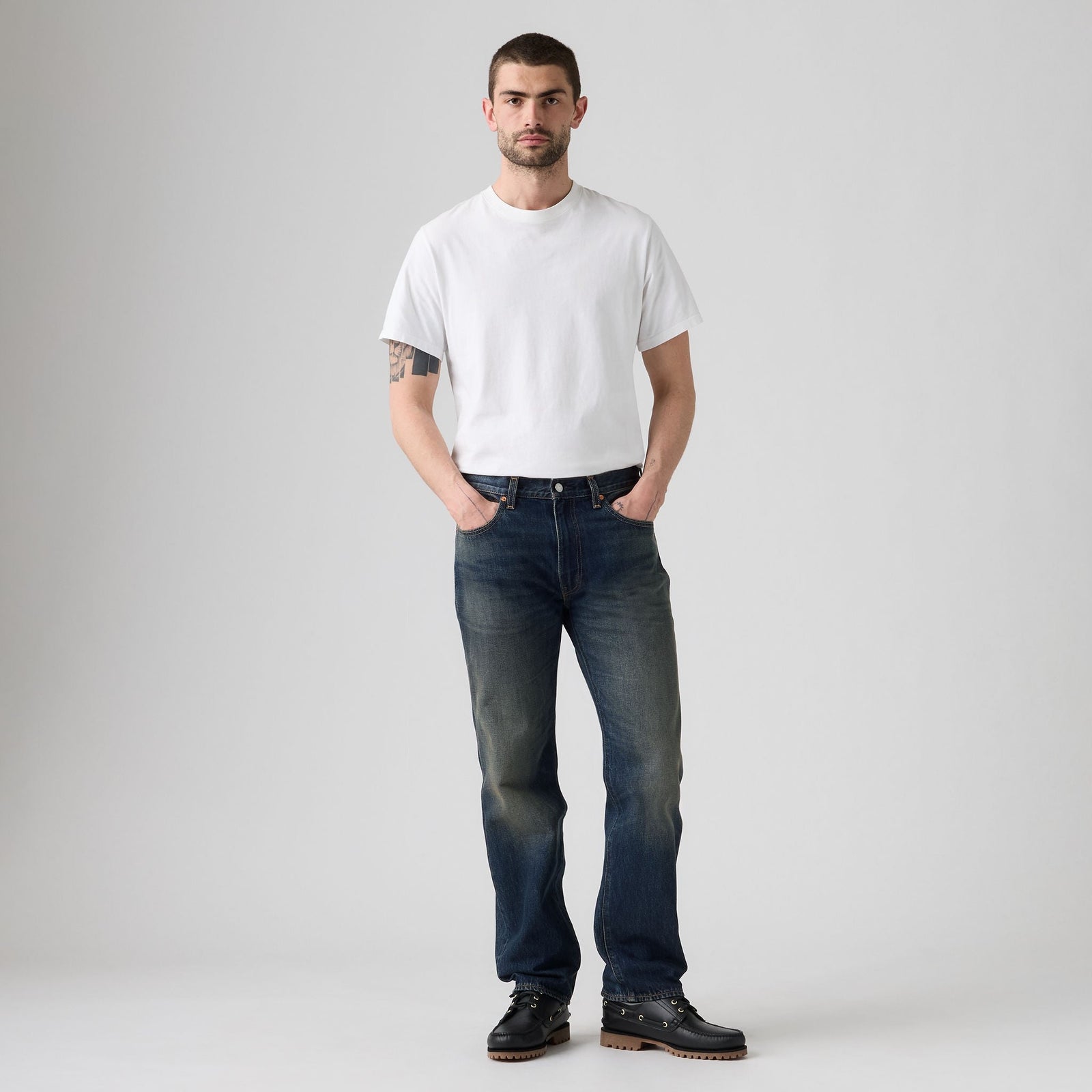 Main 3 - Levi's® Men's 555™ Relaxed Straight Jeans - 000LO0065