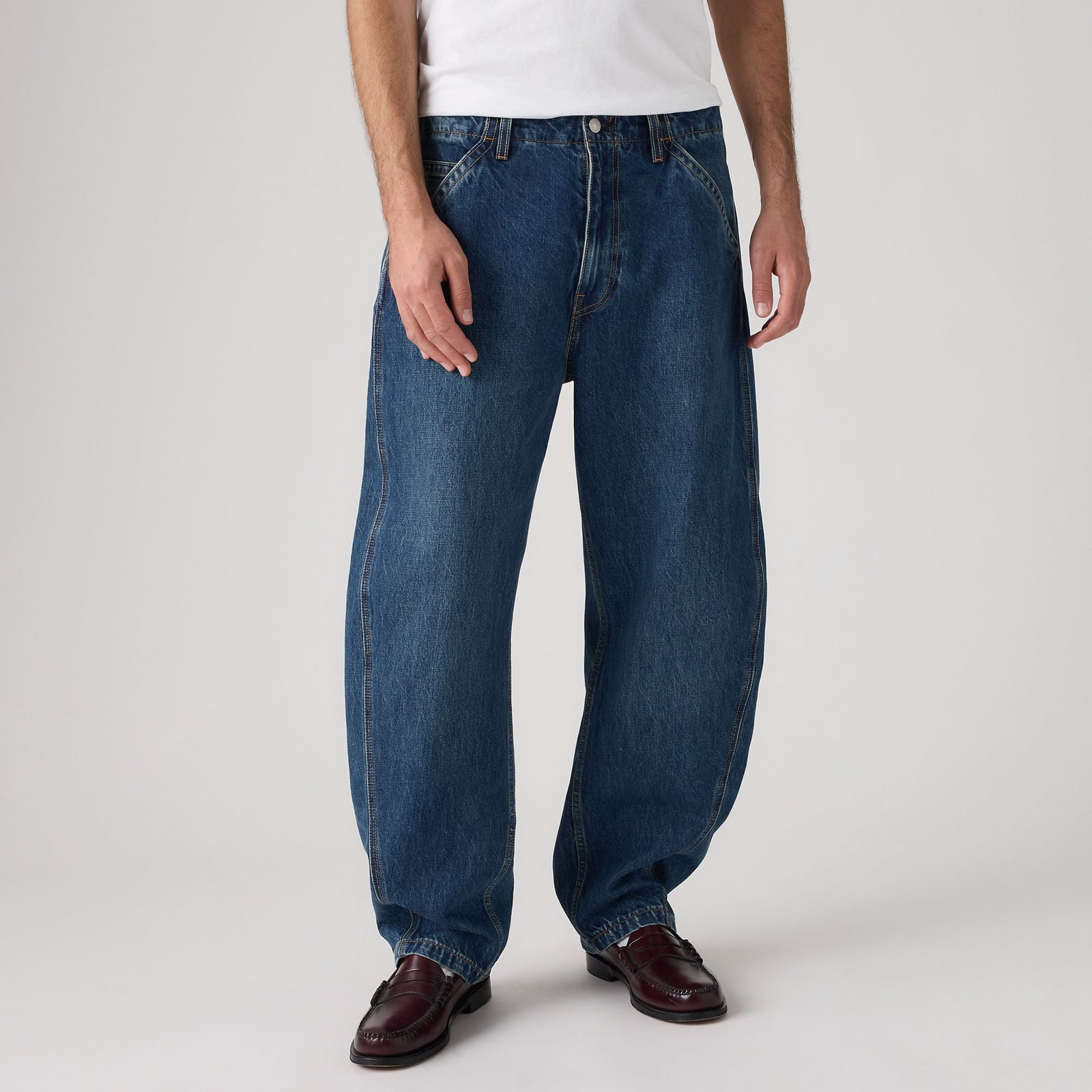 Main 5 - Levi's® Men's Baggy Barrel Jeans - 0057O0001
