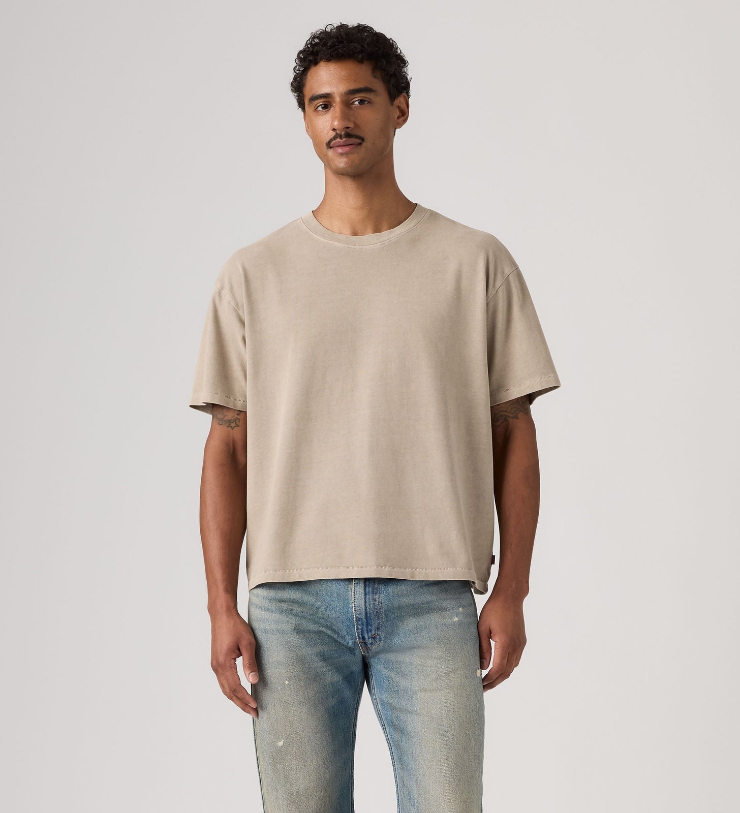 Main 3 - Levi's® Men's Boxy Short-Sleeve Tee - 0049F0039