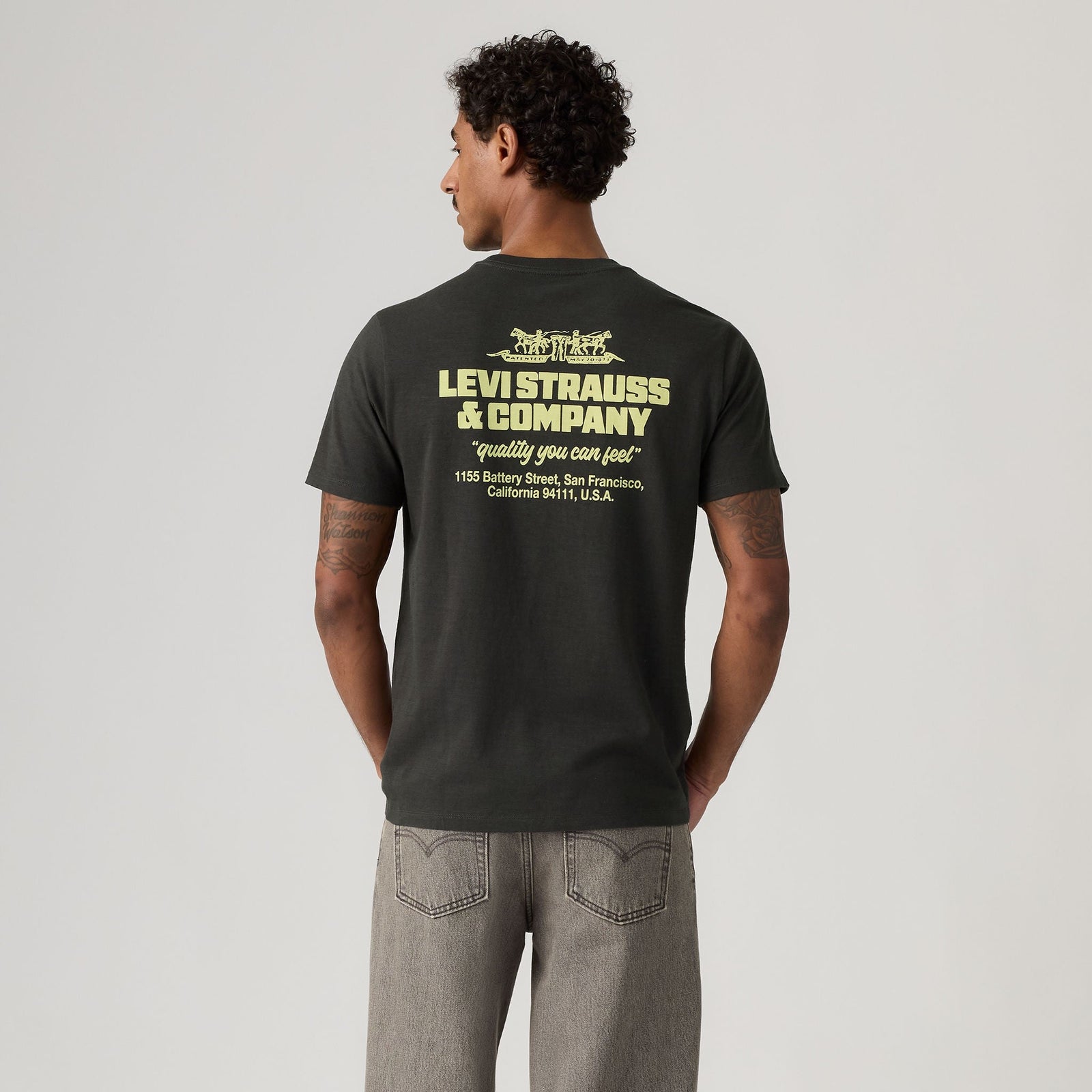 Main 2 - Levi's® Men's Classic Graphic T-Shirt - 224912165