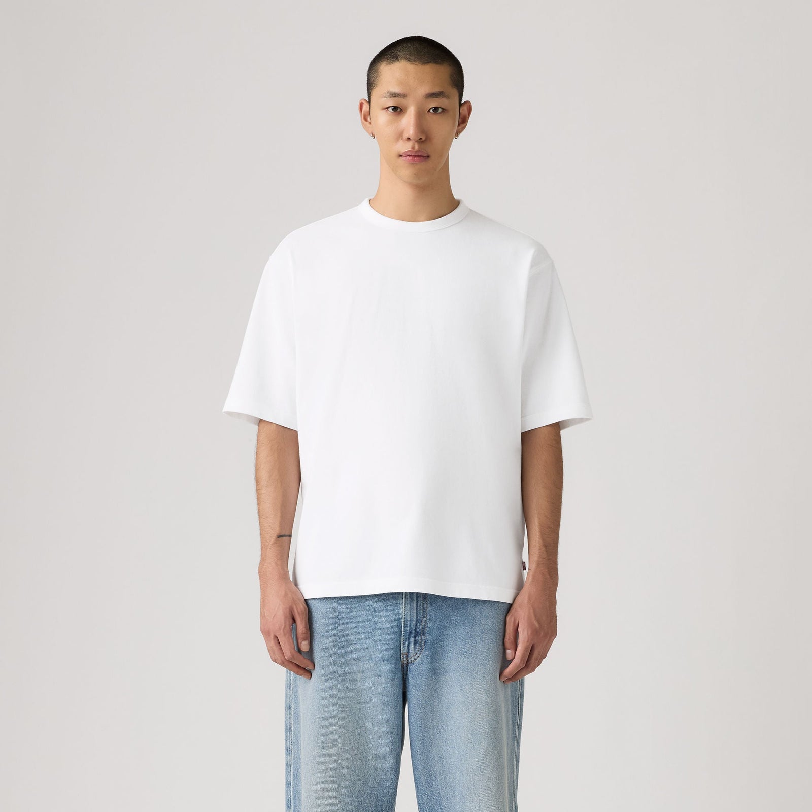 Main 1 - Levi's® Men's Heavyweight Loose Tee - 005GY0000