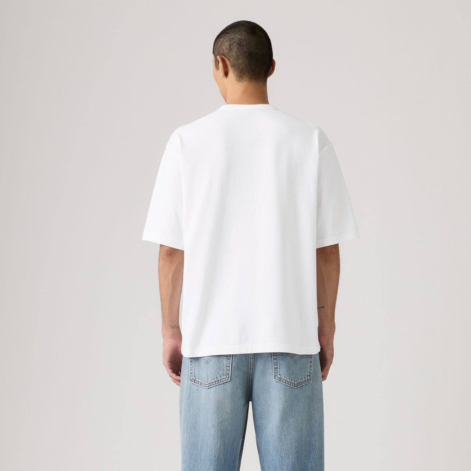 Main 2 - Levi's® Men's Heavyweight Loose Tee - 005GY0000