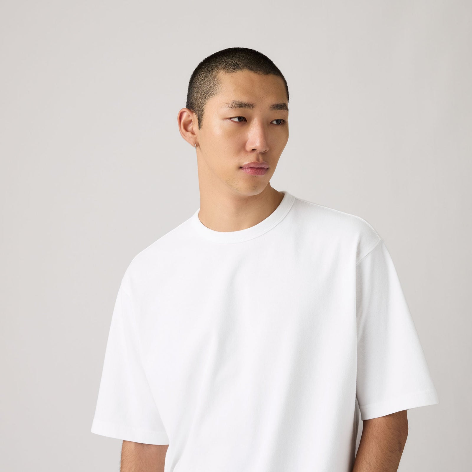 Main 4 - Levi's® Men's Heavyweight Loose Tee - 005GY0000