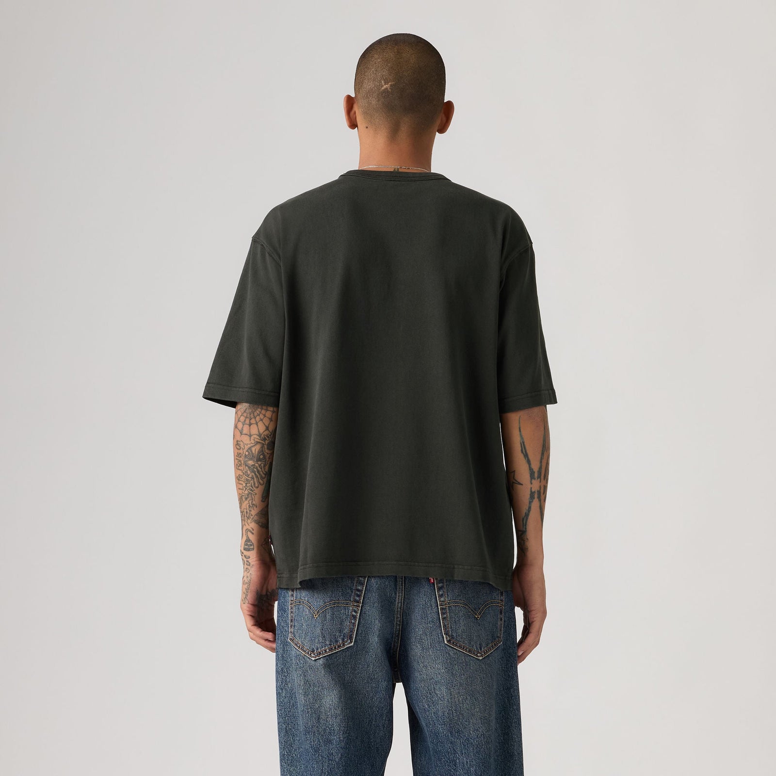 Main 2 - Levi's® Men's Heavyweight Loose Tee - 005GY0001