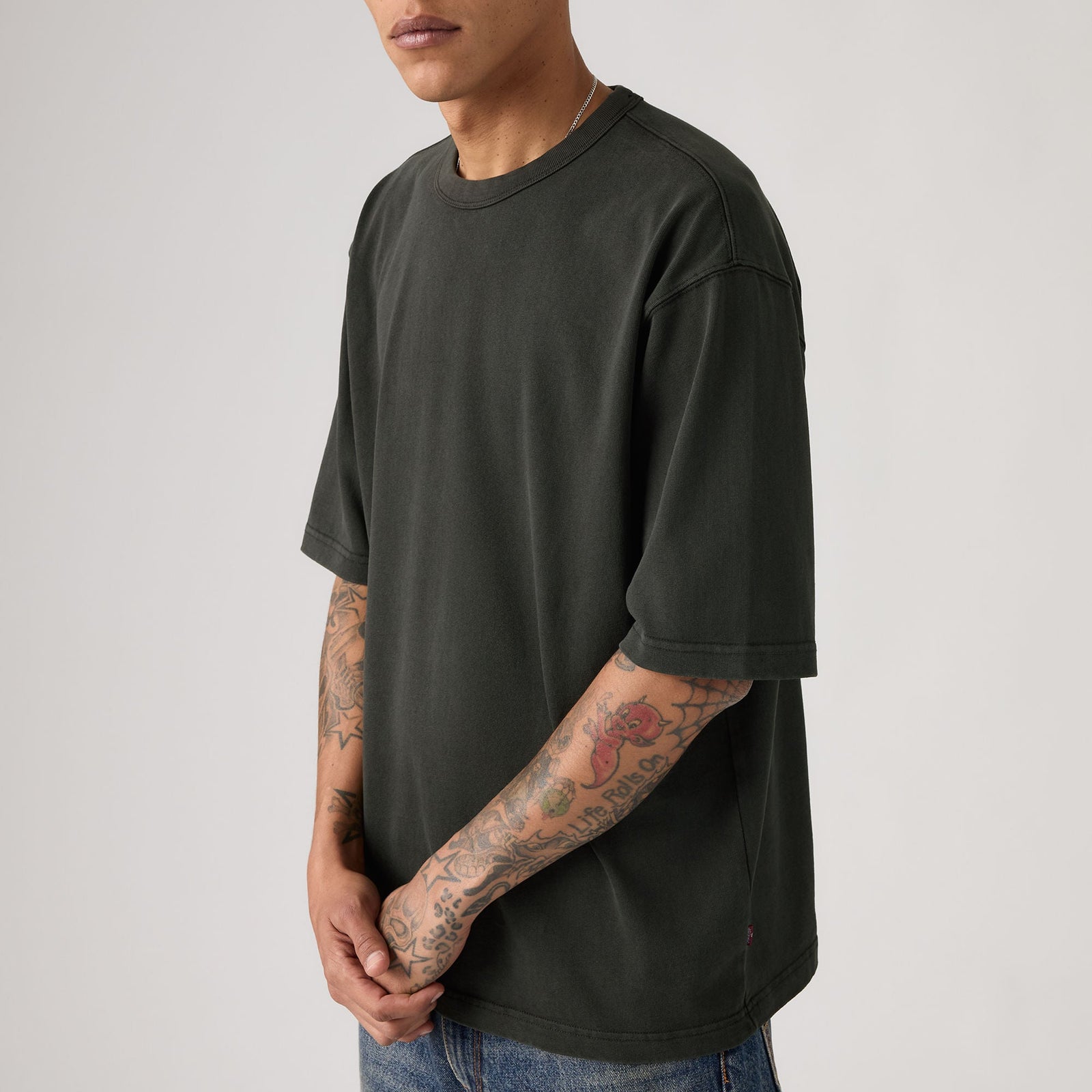 Main 4 - Levi's® Men's Heavyweight Loose Tee - 005GY0001