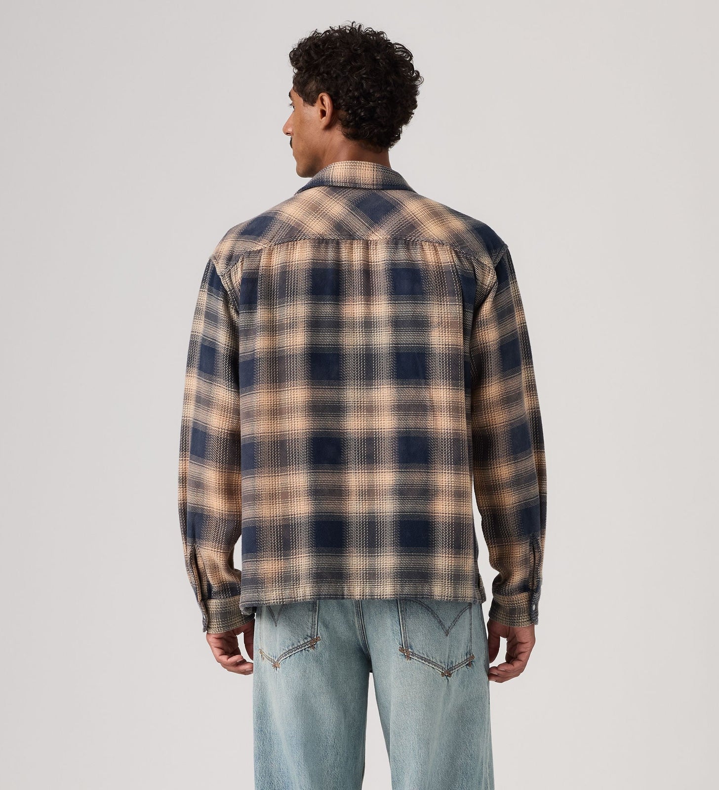 Main 2 - Levi's® Men's Long-Sleeve Boxy Western Shirt - 0085P0001