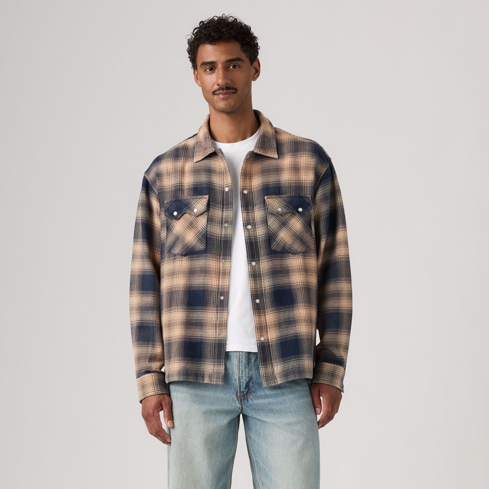 Main 3 - Levi's® Men's Long-Sleeve Boxy Western Shirt - 0085P0001