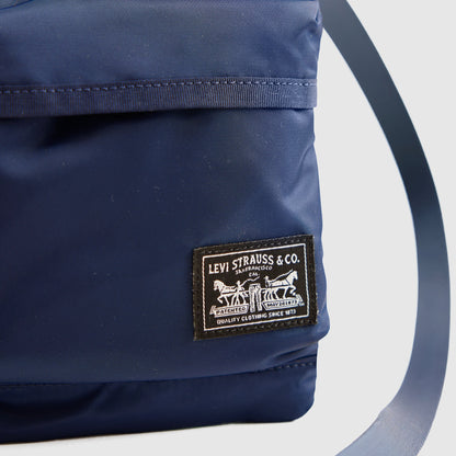 Thumbnail 4 - Levi's® Men's Mission Bay Crossbody Pouch - 005CU0000