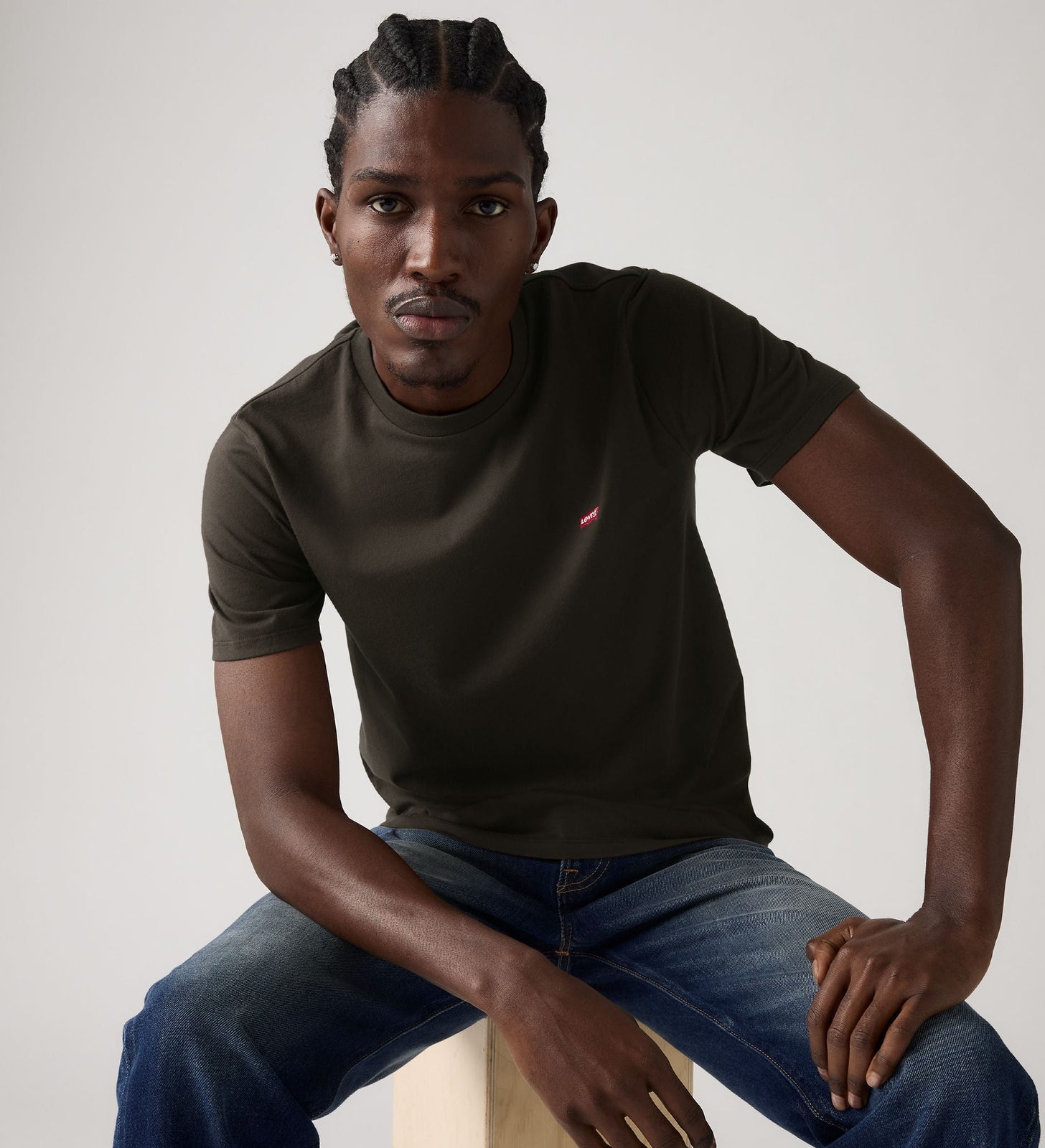 Main 1 - Levi's® Men's Original Housemark Tee - 566050321