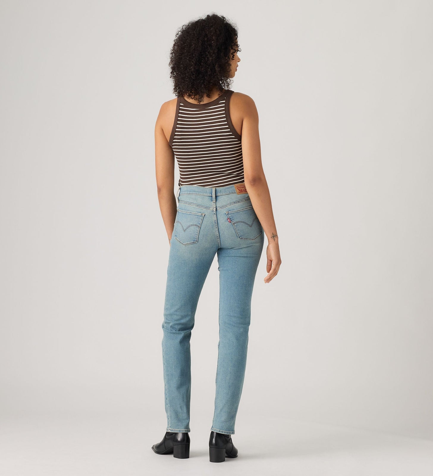 Main 2 - Levi's® Women's 314 Shaping Straight Jeans - 196310335