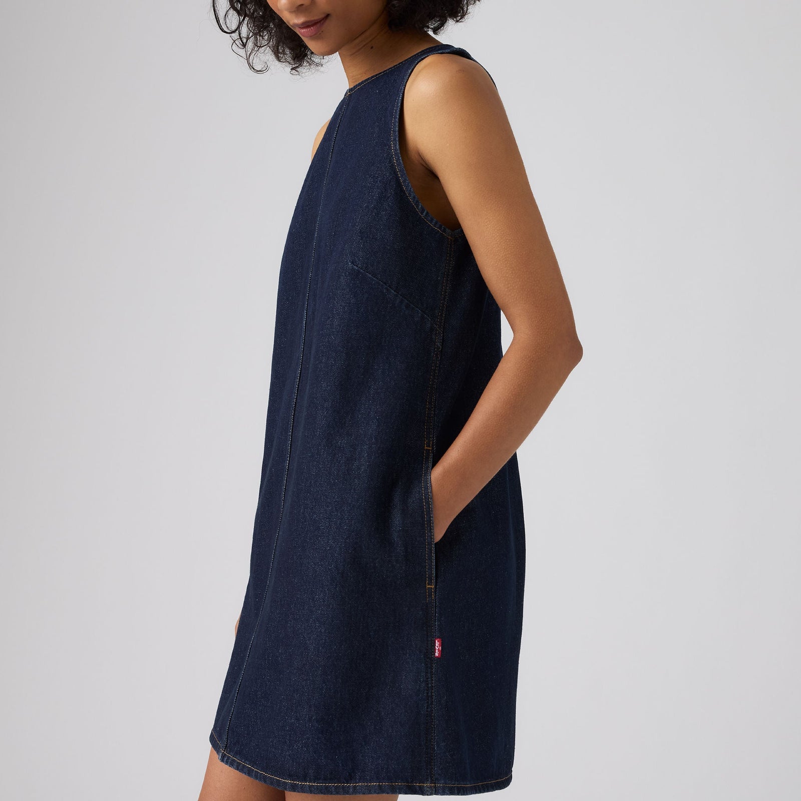 Main 4 - Levi's® Women's '90s Shift Dress - 003NO0005
