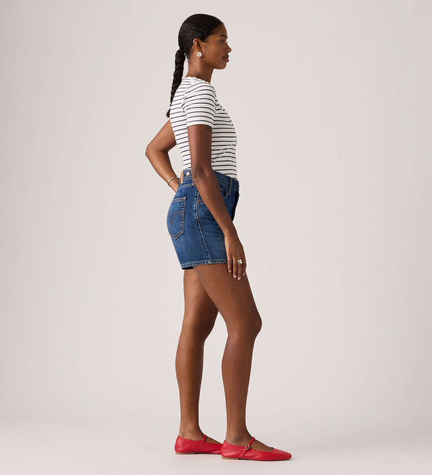 Main 3 - Levi's® Women's Cinch Mid-Thigh Shorts - 003KI0021
