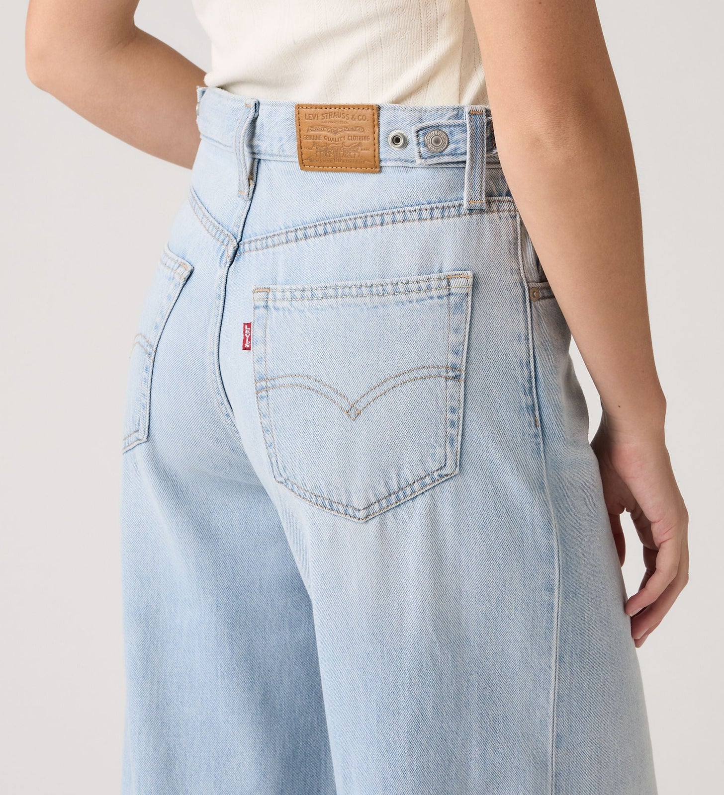Main 6 - Levi's® Women's Cinch Wide-Leg Jeans - 0073B0003