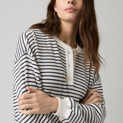 Thumbnail 4 - Levi's® Women's Dry Goods Relaxed Long-Sleeve Henley - 0087F0009