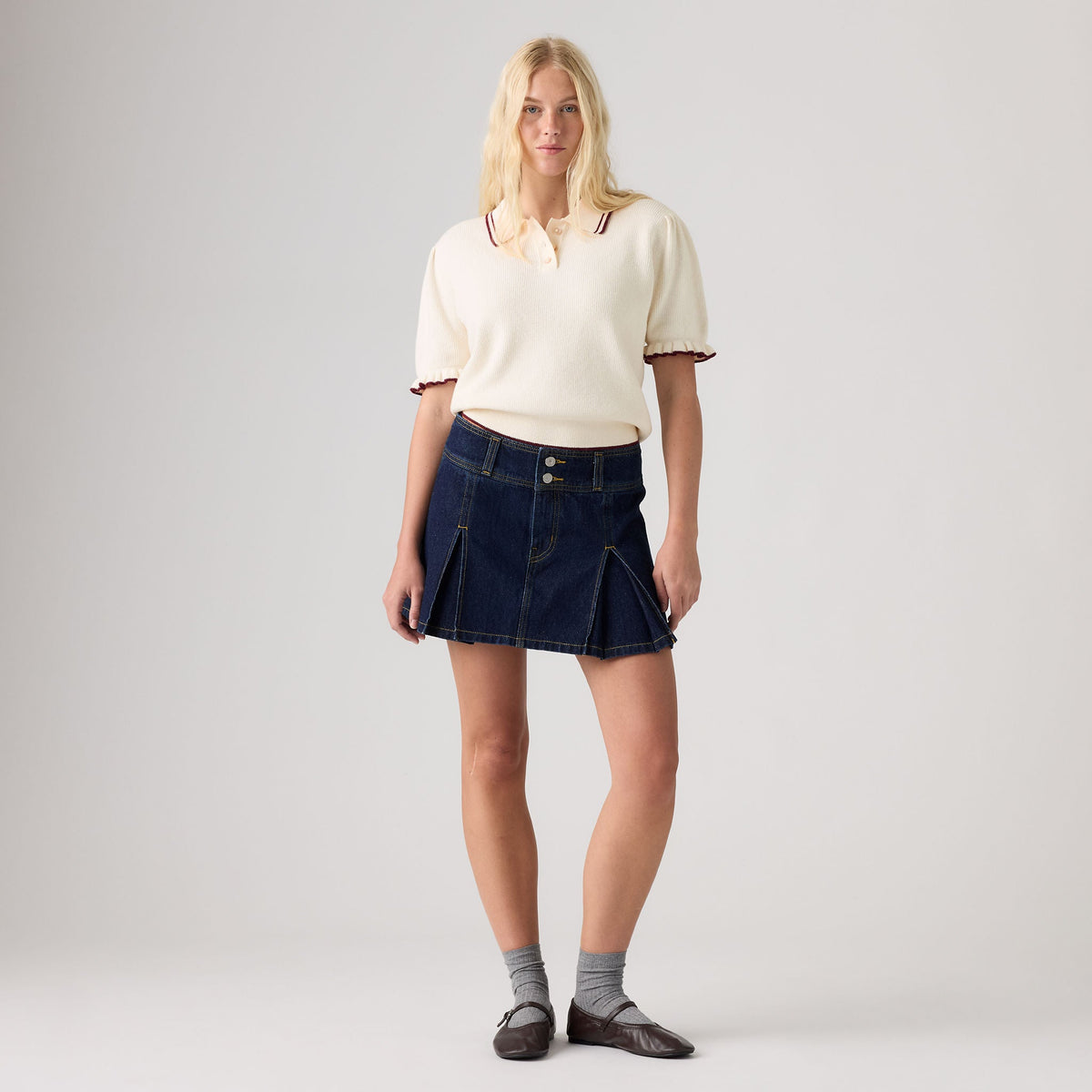 Levi's® Women's Inverted Pleat Mini Skirt