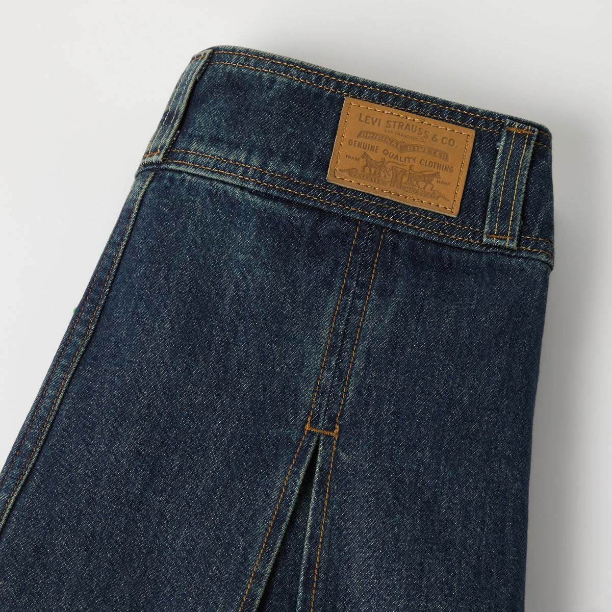 Levi's® Women's Inverted Pleat Mini Skirt