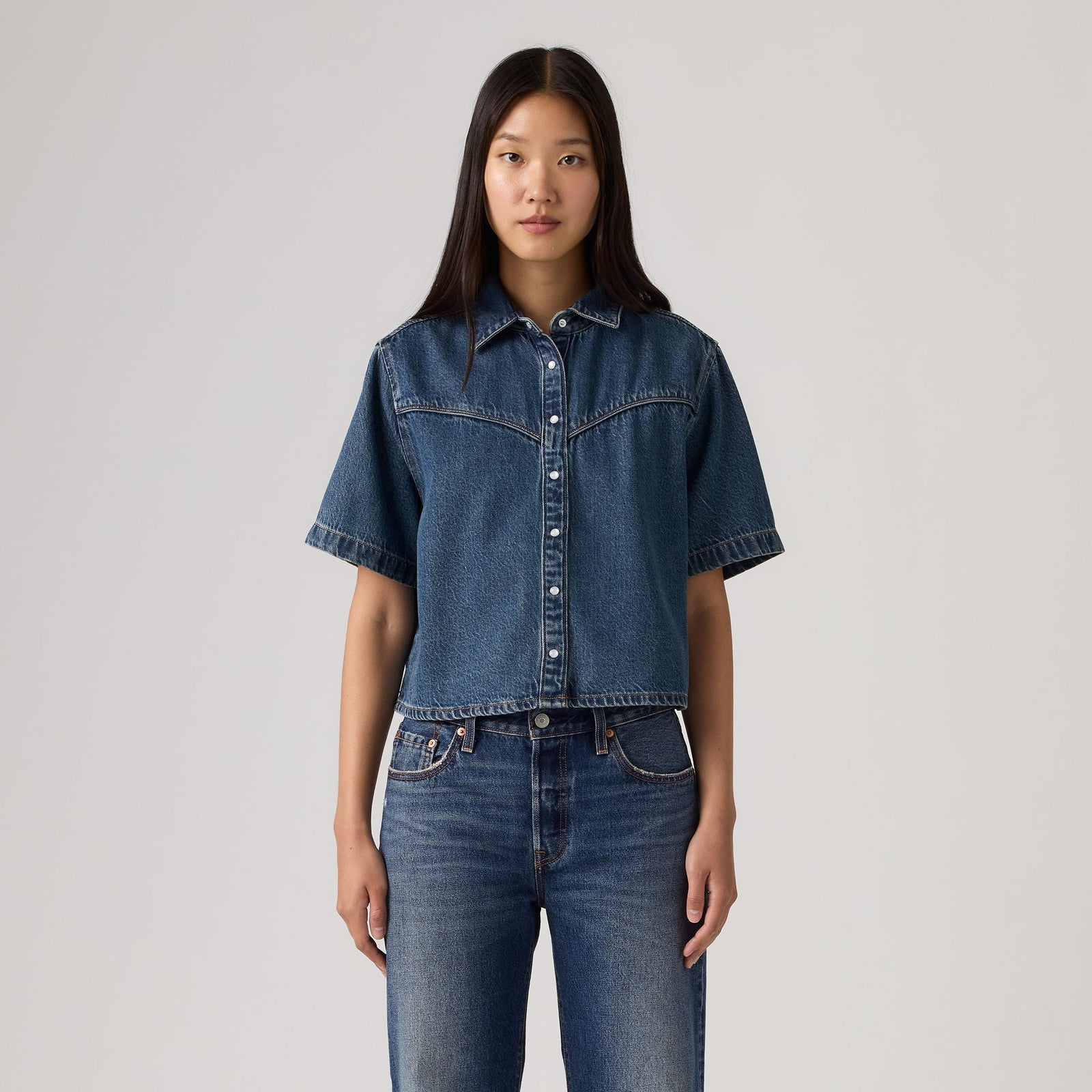 Main 1 - Levi's® Women's Logan Short-Sleeve Denim Shirt - 005CR0003